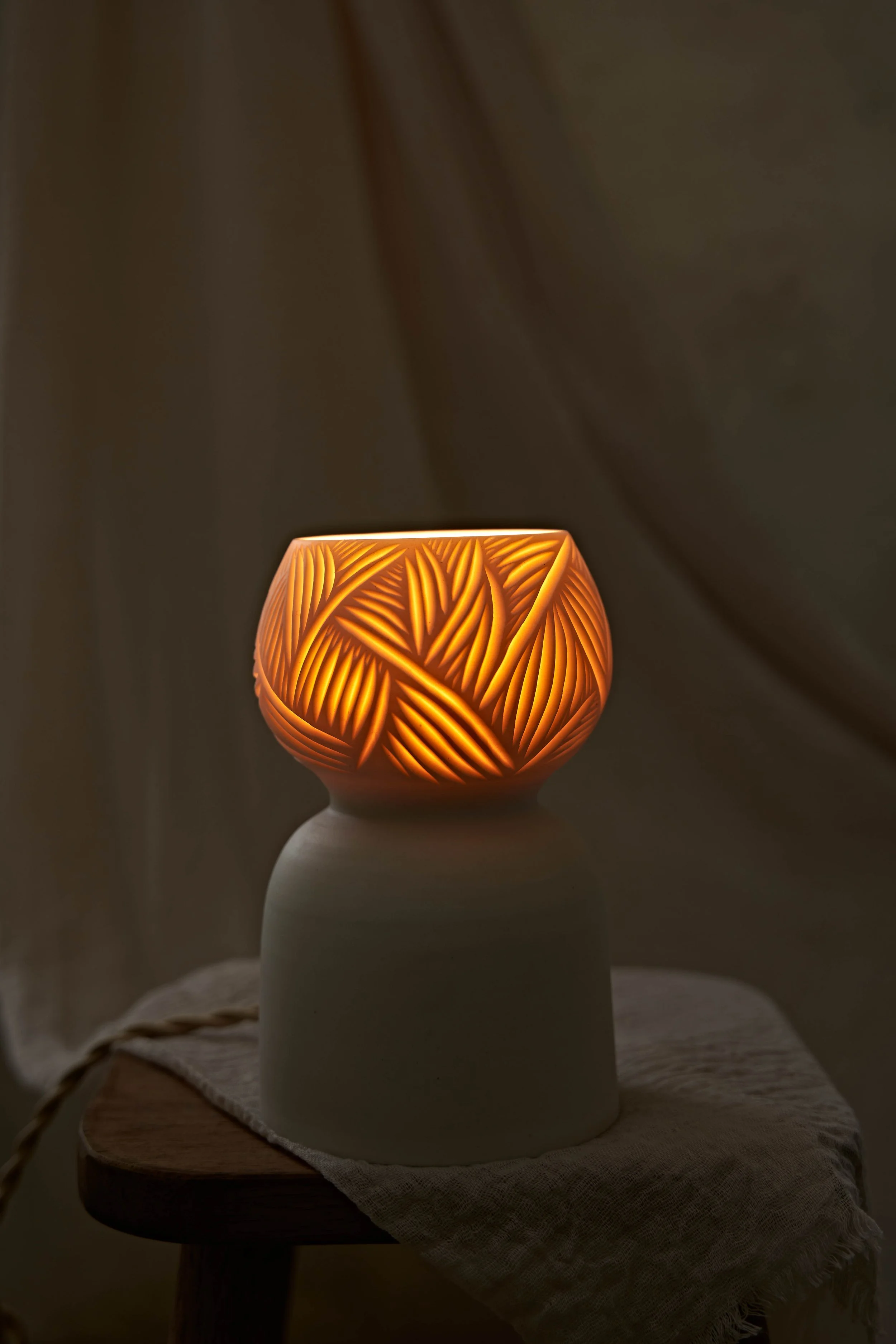 Candere-Porcelain-Luminary-6-1540.jpg