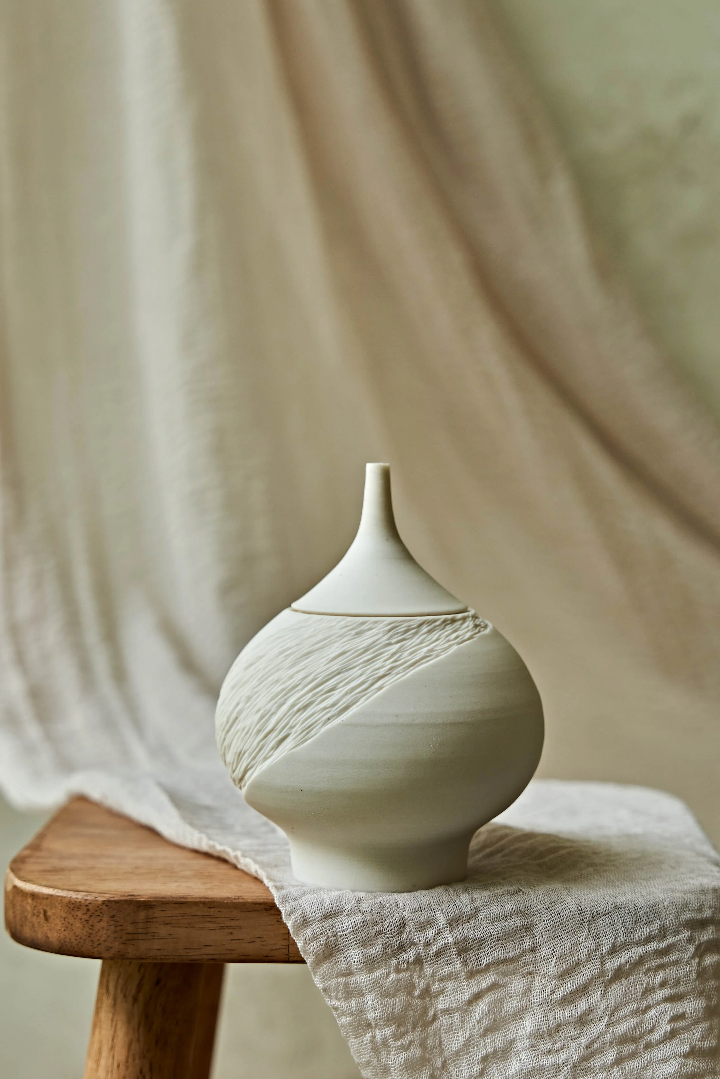Candere-Porcelain-Oil-Lamps-1- 33.jpg