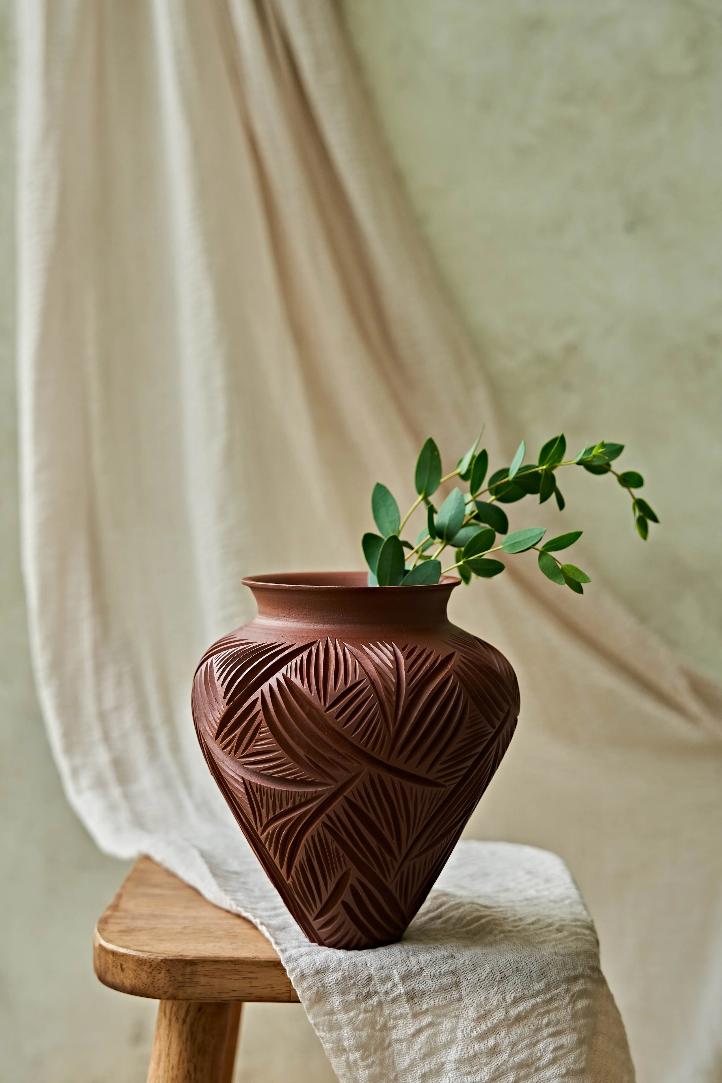 Candere-SmoothRed-Vase-5-0126.jpg