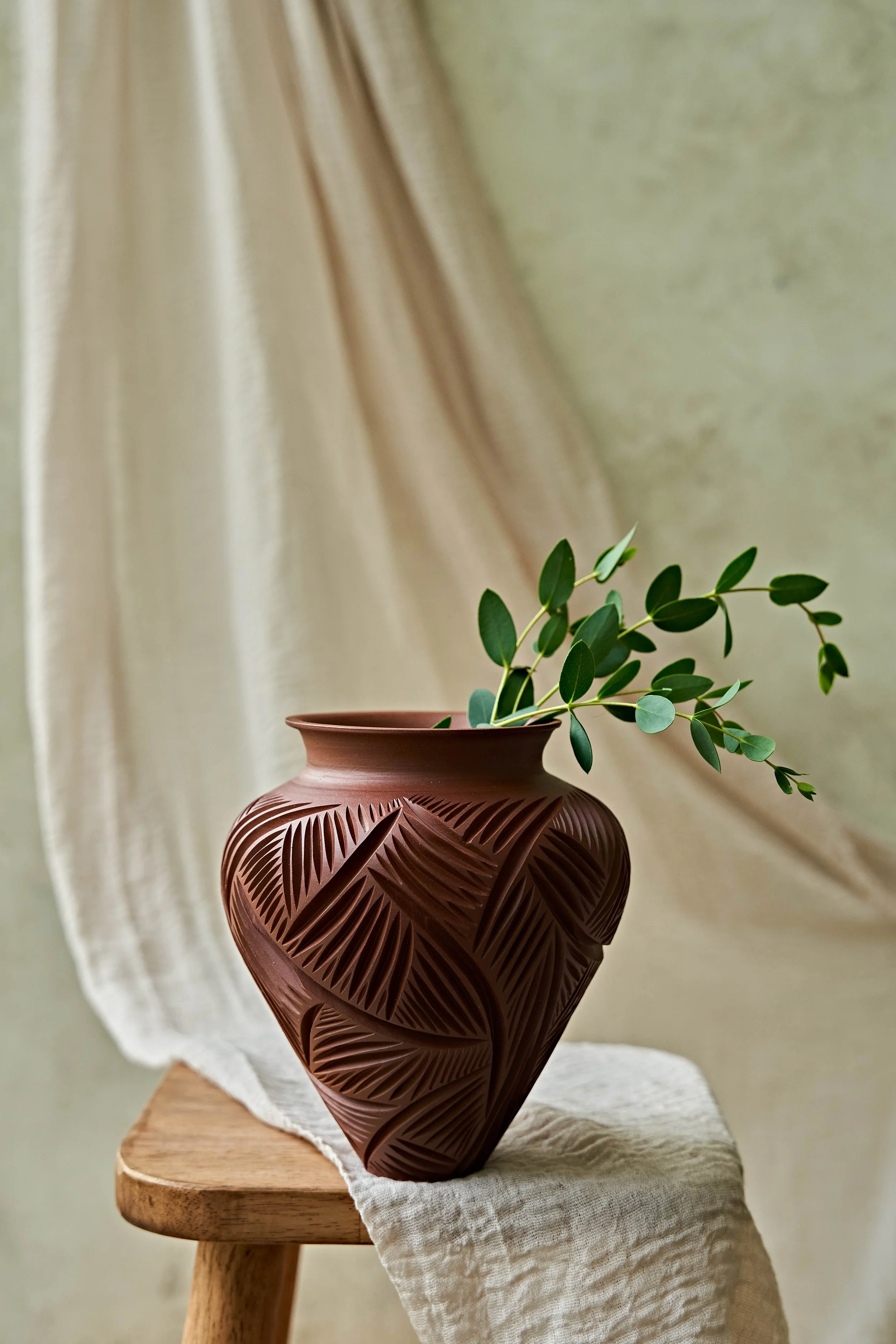 Candere-SmoothRed-Vase-5-0128.jpg