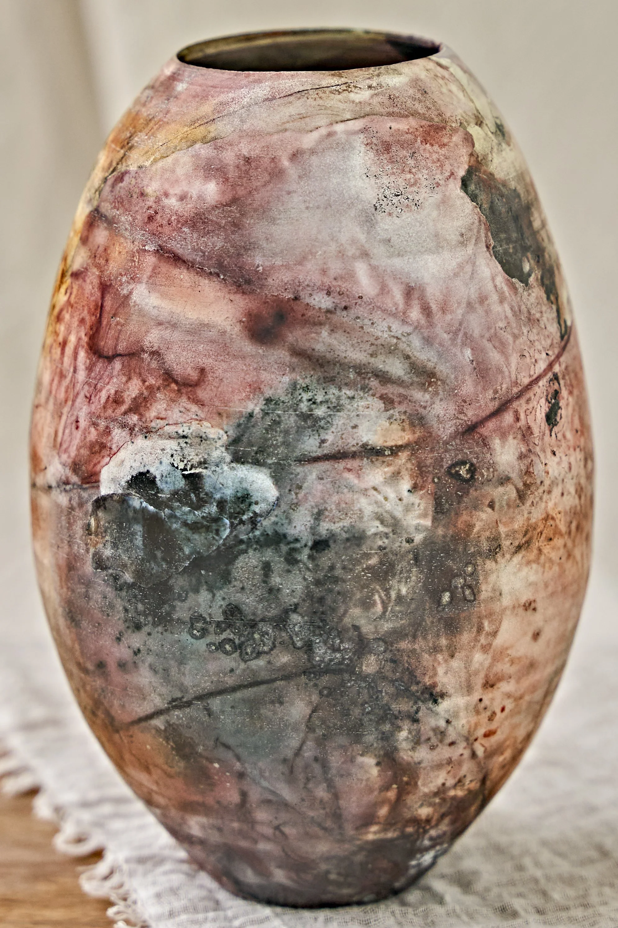202511-Candere-Clay-Pit-Fired-Vase-02- 4-2.jpg