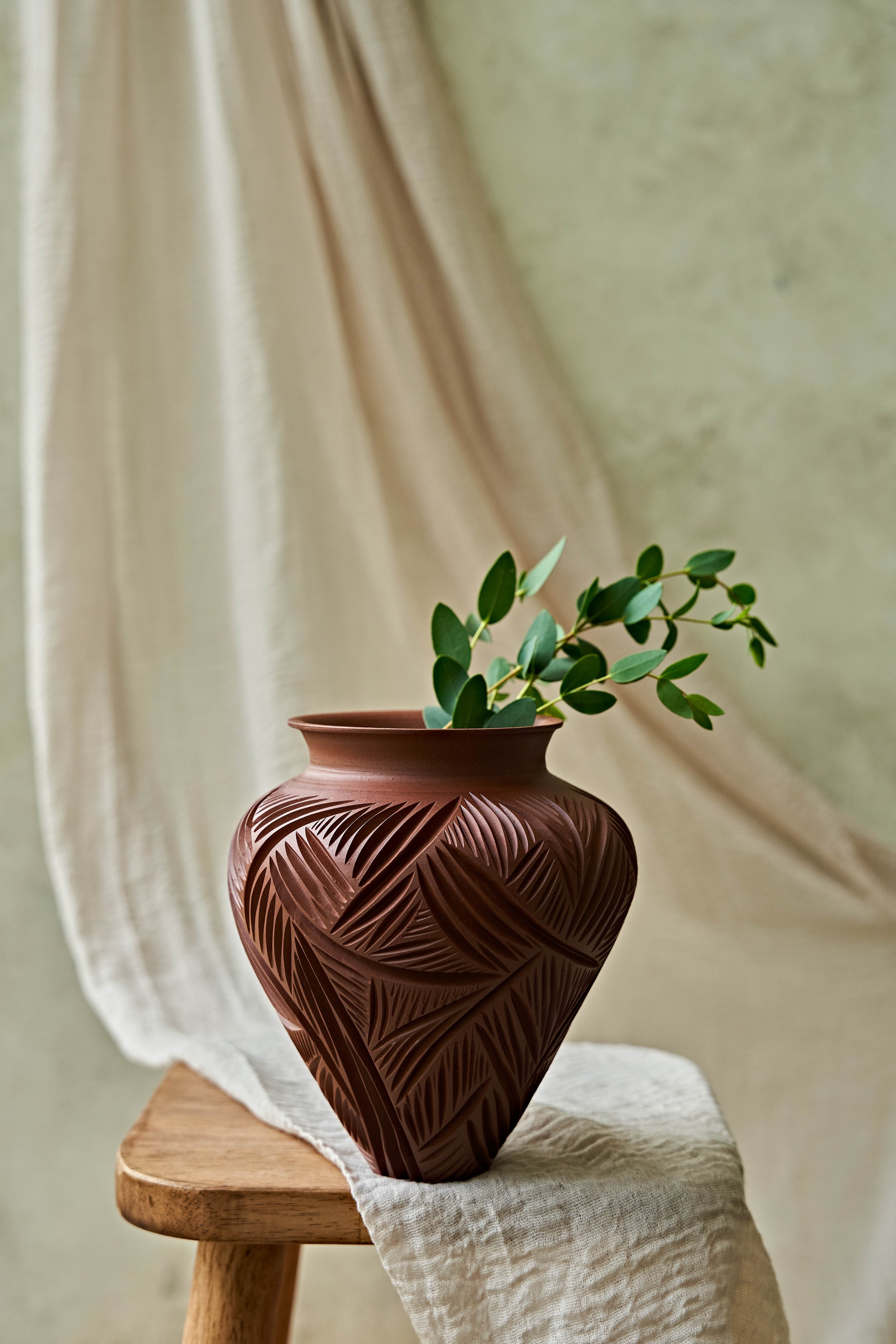 Candere-SmoothRed-Vase-5-0127.jpg