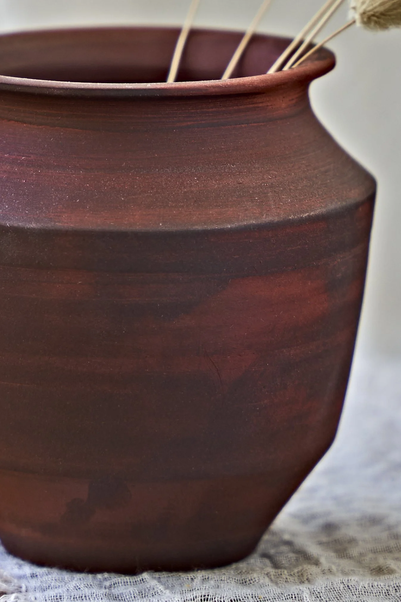 202511-Candere-Clay-Vases-In-Stock- 56-4.jpg
