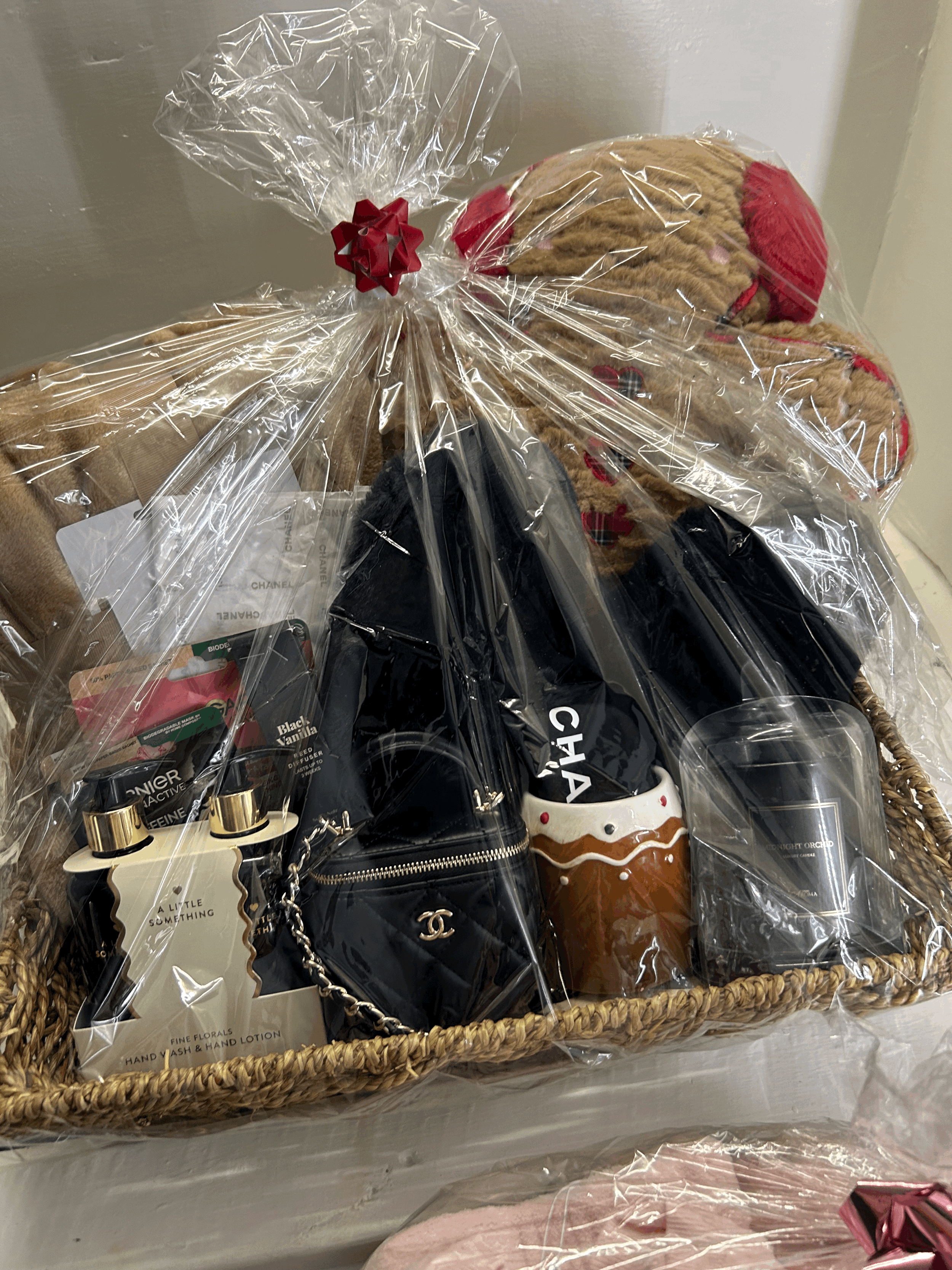 SMALL CC black hamper