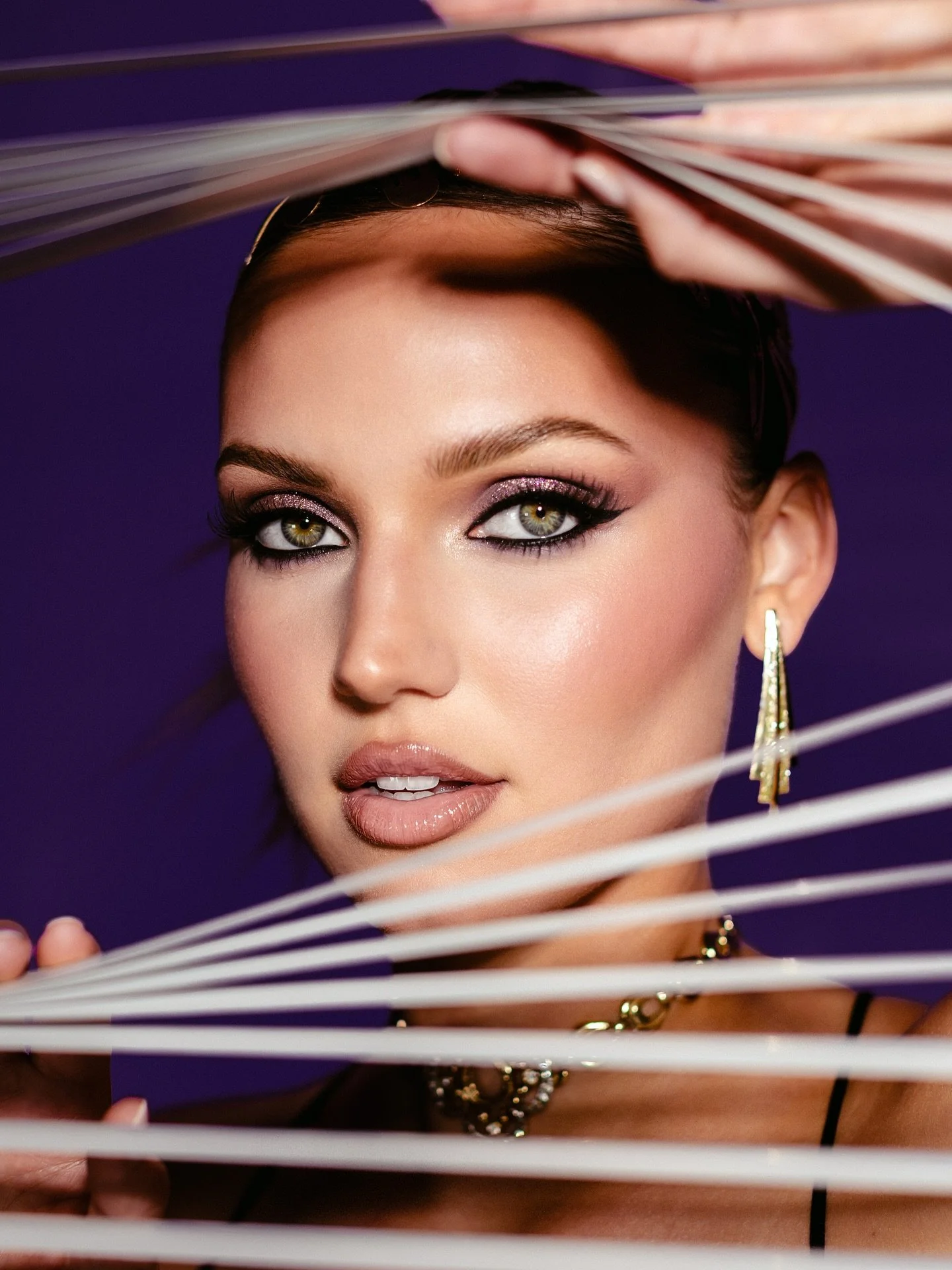 Loved creating these beautiful images with an amazing team! 🤍💜

CD, photo, set design, styling @heyitsbekkie
Model @megannrendall
Makeup &amp; styling @beautybytaydownes
Hair &amp; styling @hairbyalexIc
Studio @iconstudiospace
Model mgmt @dulcedomo