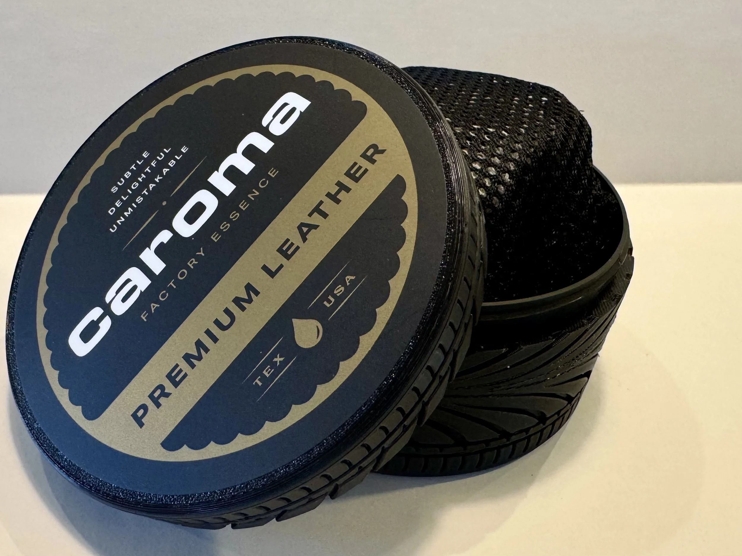 Caroma - Premium Leather in Tire Container