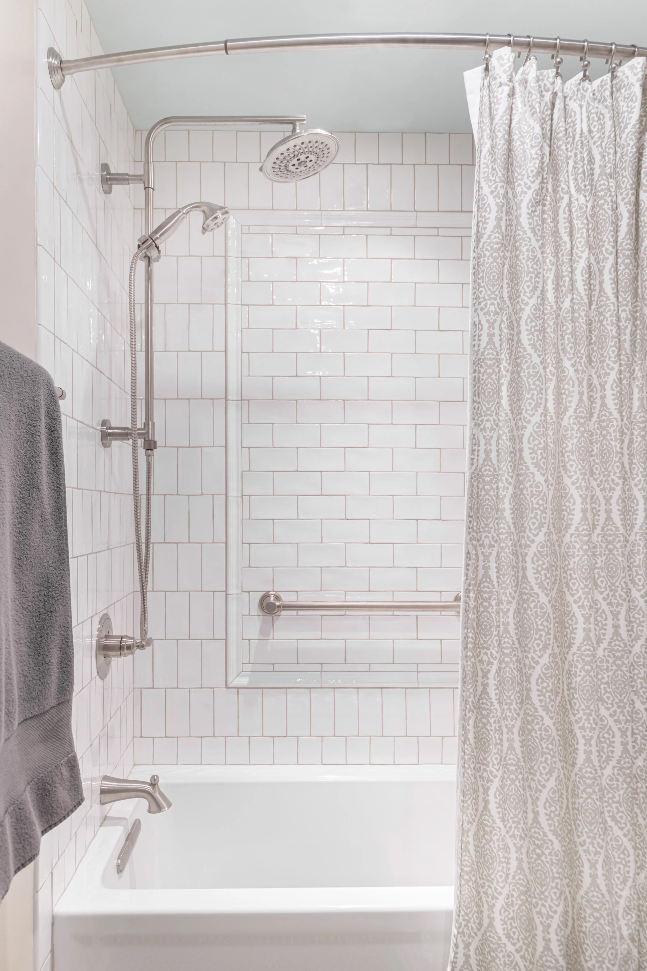 guest-bathroom-03.jpg