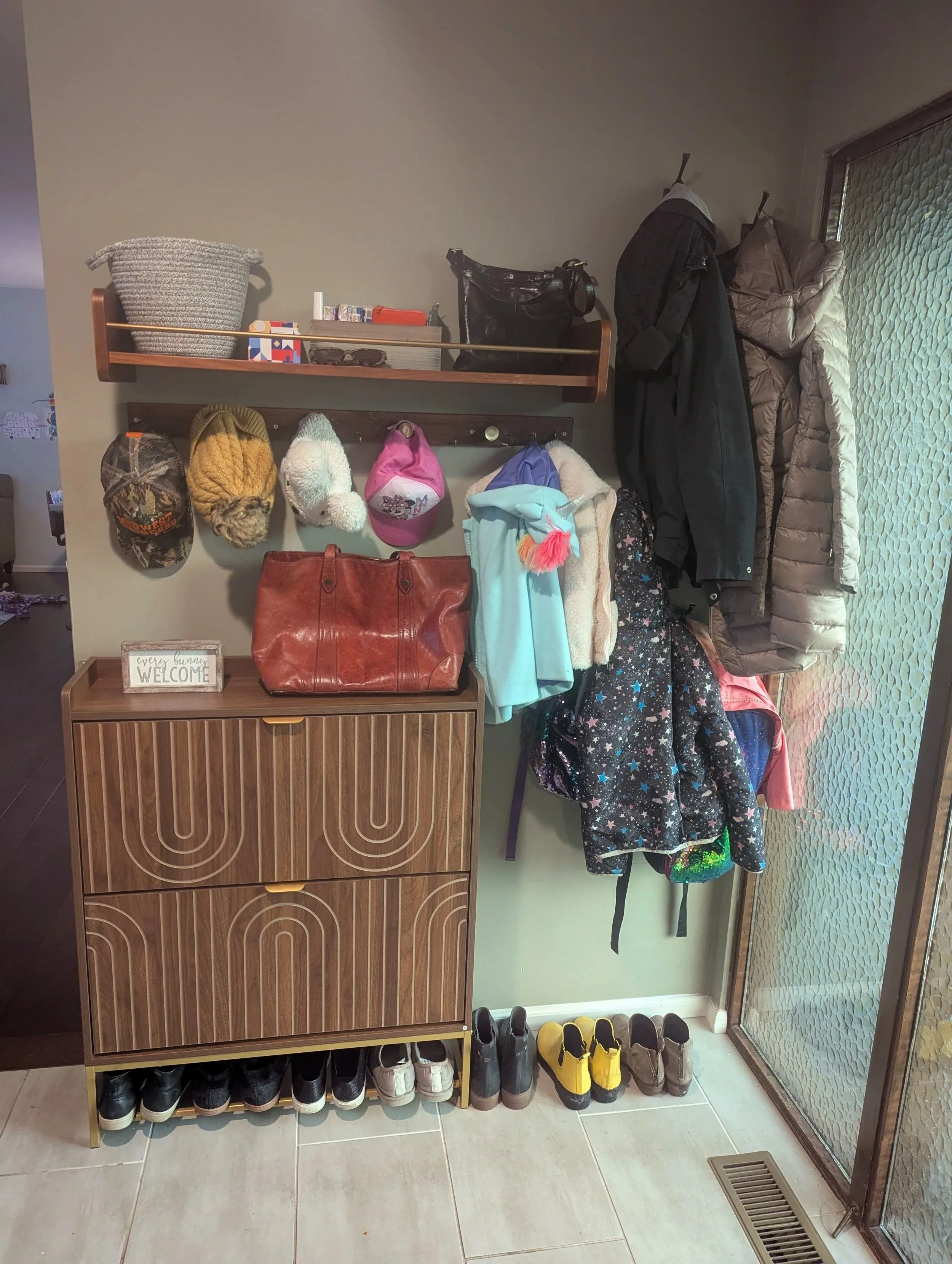 Tame your entryway                                                       without breaking the bank 
