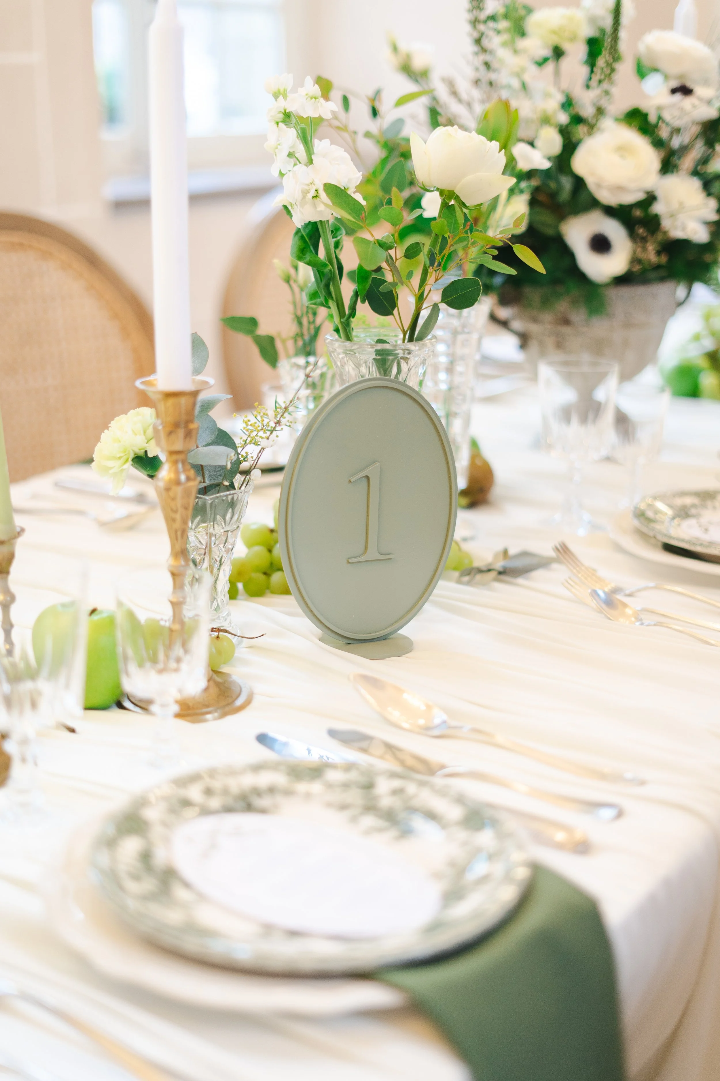 Décoration de table blanc et vert.jpg