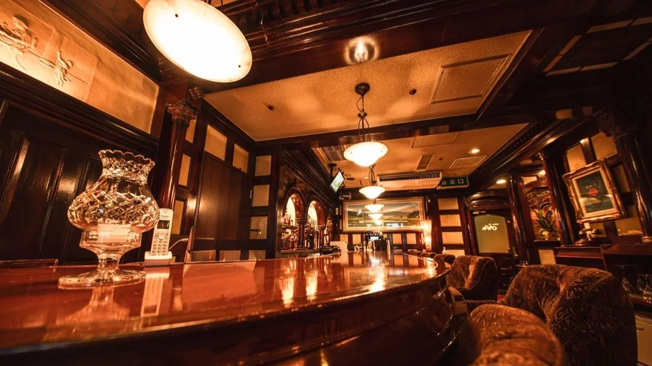 Between Jazz and Cigarette Smoke – Tokyo’s Old Coffeehouse Culture