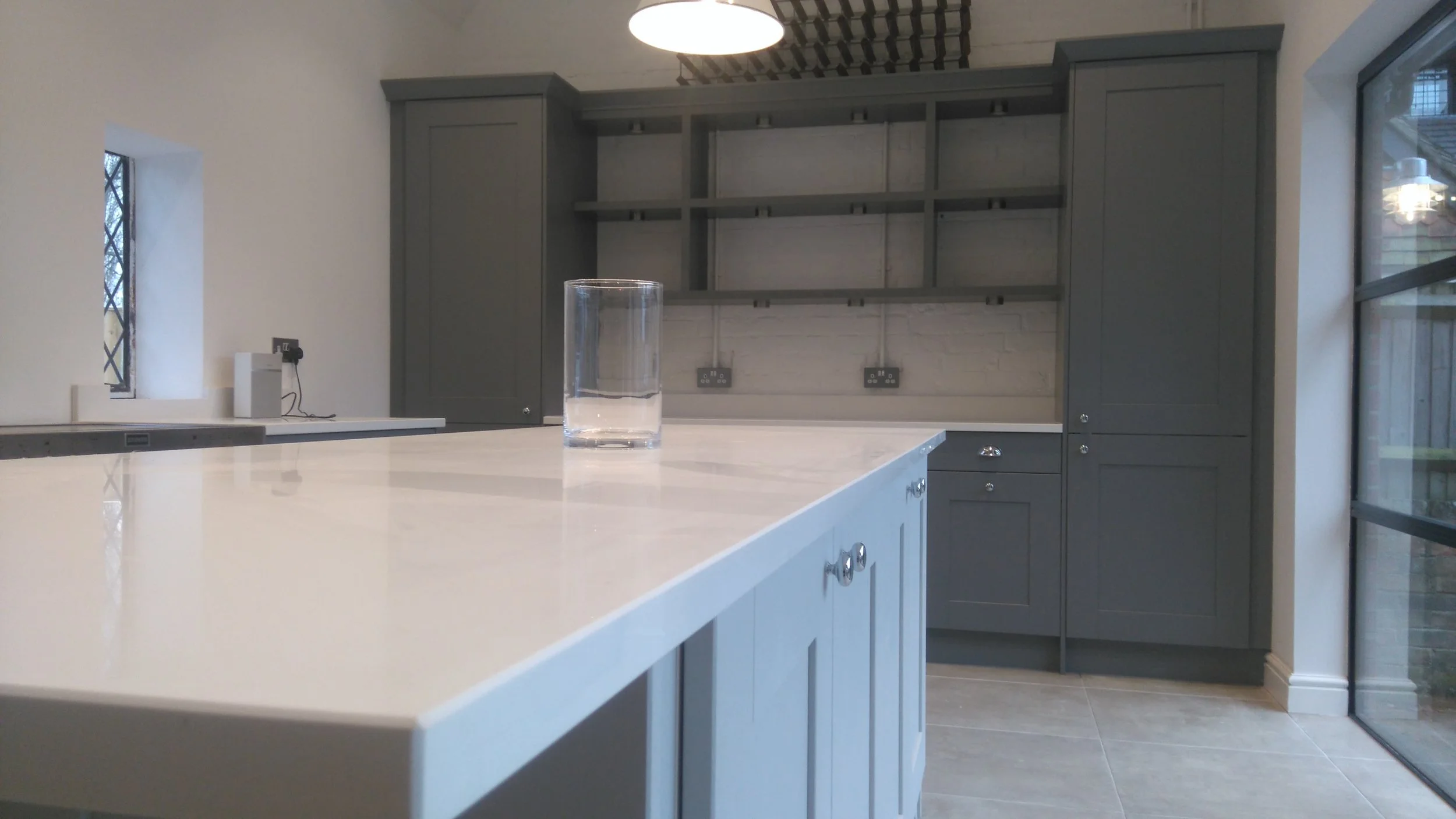 Konyha gyártás, konyha tervezés, asztalos, belsőépítészet beépített szekrény baal design bicske zsámbék budapest budakeszi telki budajenő zsámbéki medence