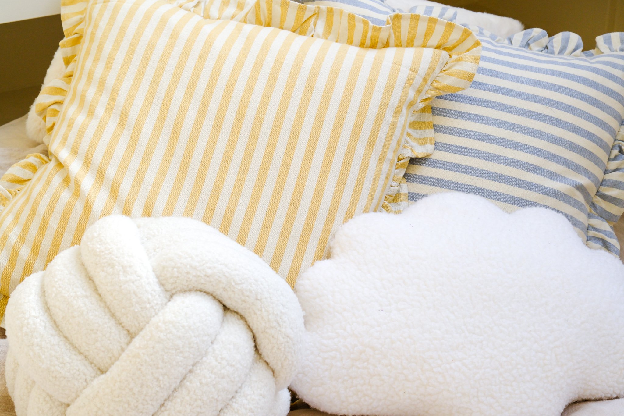 Jo Hughes interiors_room 2 March 26_C Turner-14.jpg