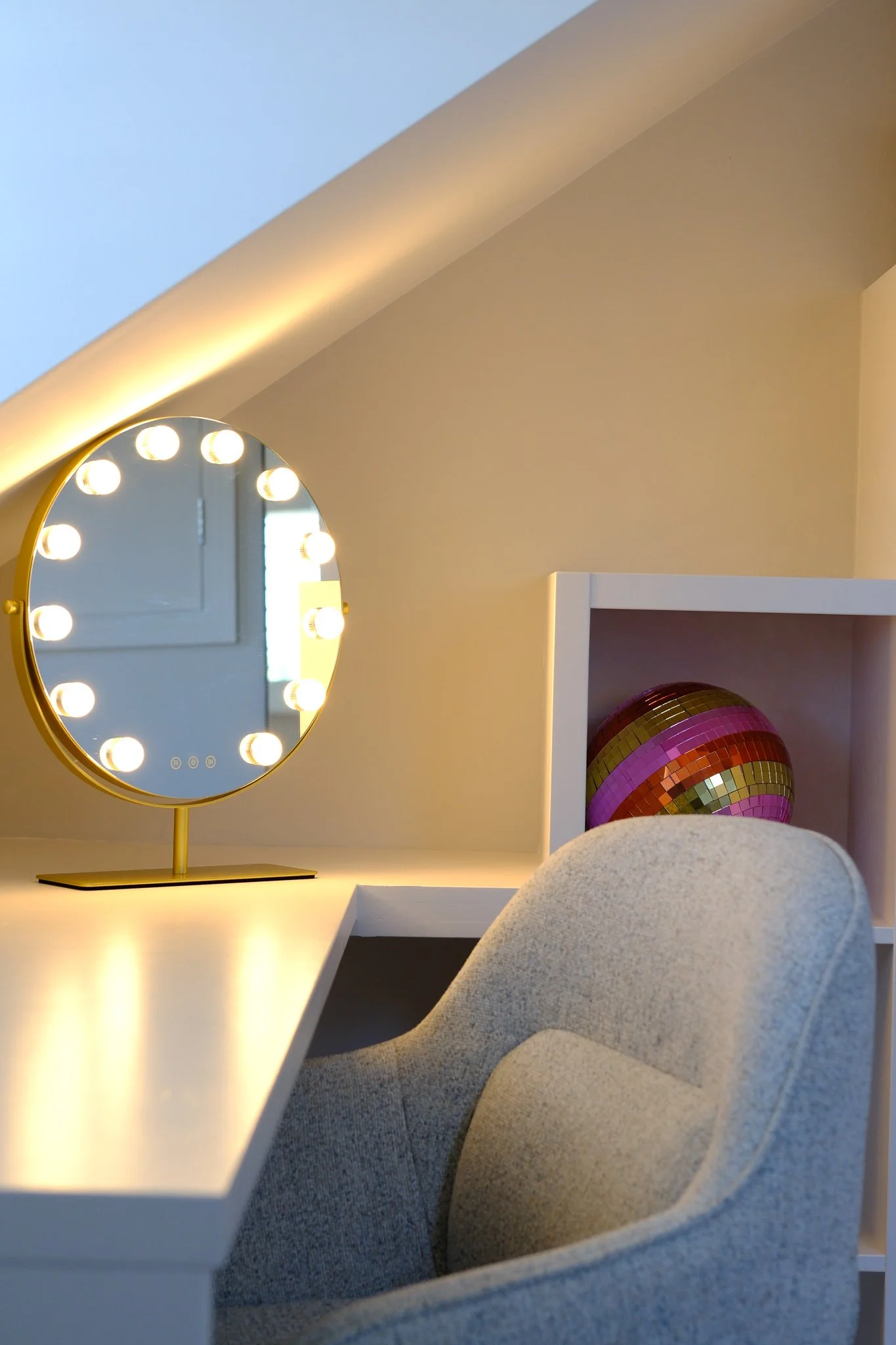 Jo Hughes interiors_room 3 March 26_C Turner-5.jpg