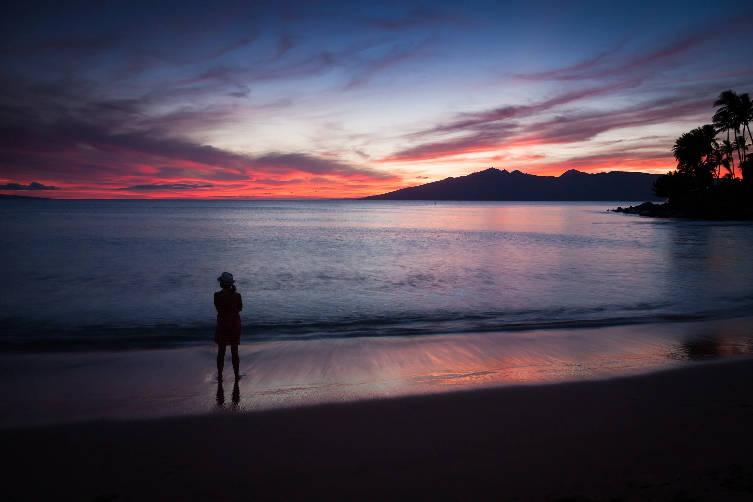 Sunset at Napili Kai beach at Maui, Hawaii - USA