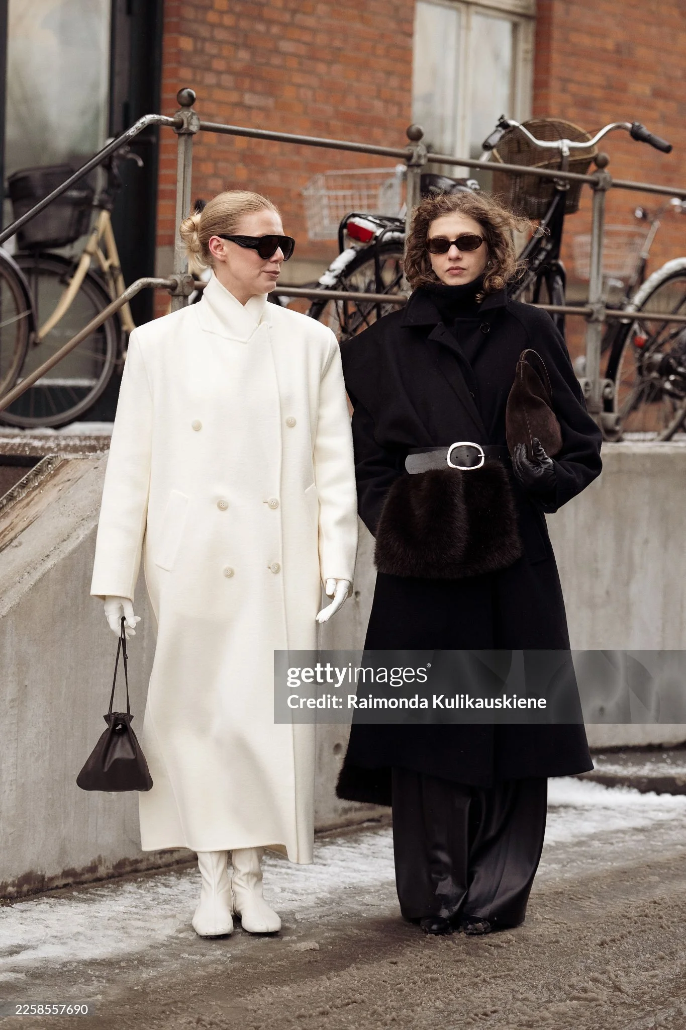 Luise Albrecht für The Neutral Blazer bei der Copenhagen Fashion Week 2026, fotografiert für ELLE Japan