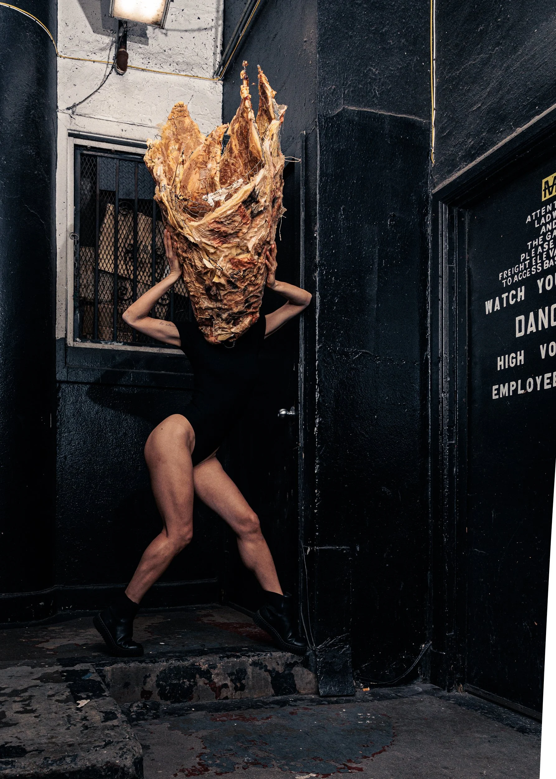 FrankieHolt-Wearables-Scupture-@MichaelHigginsPhoto-RAW-04-09-2026-7223.jpg