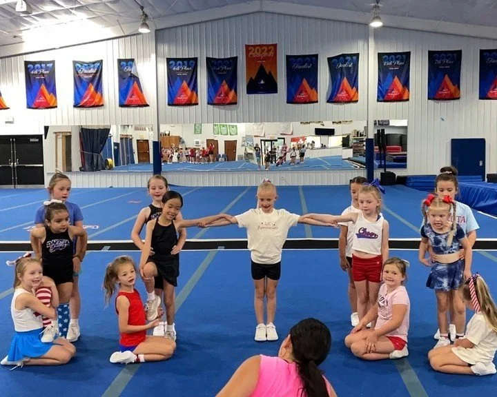 Athletes at an Open Gym event at Dakota Spirit.