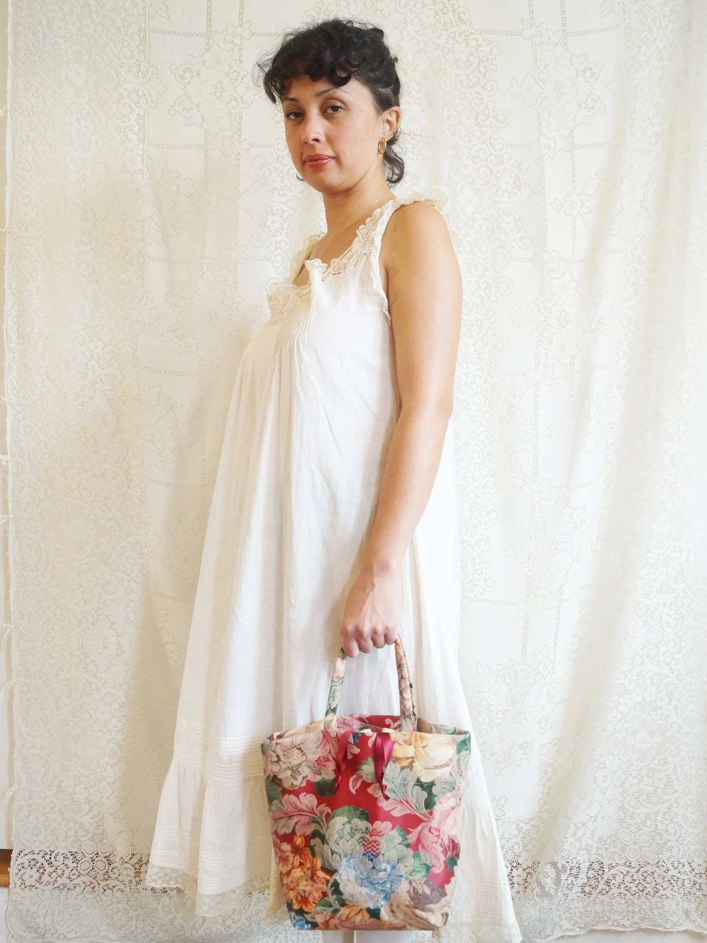 Dutch Floral Tote, No.2
💐
This bag feels like a small Dutch floral painting you can carry. Made from vintage brocade, each petal and leaf is a woven memory, a relic of another era resurrected into something tender and new.
The fabric glows with deep