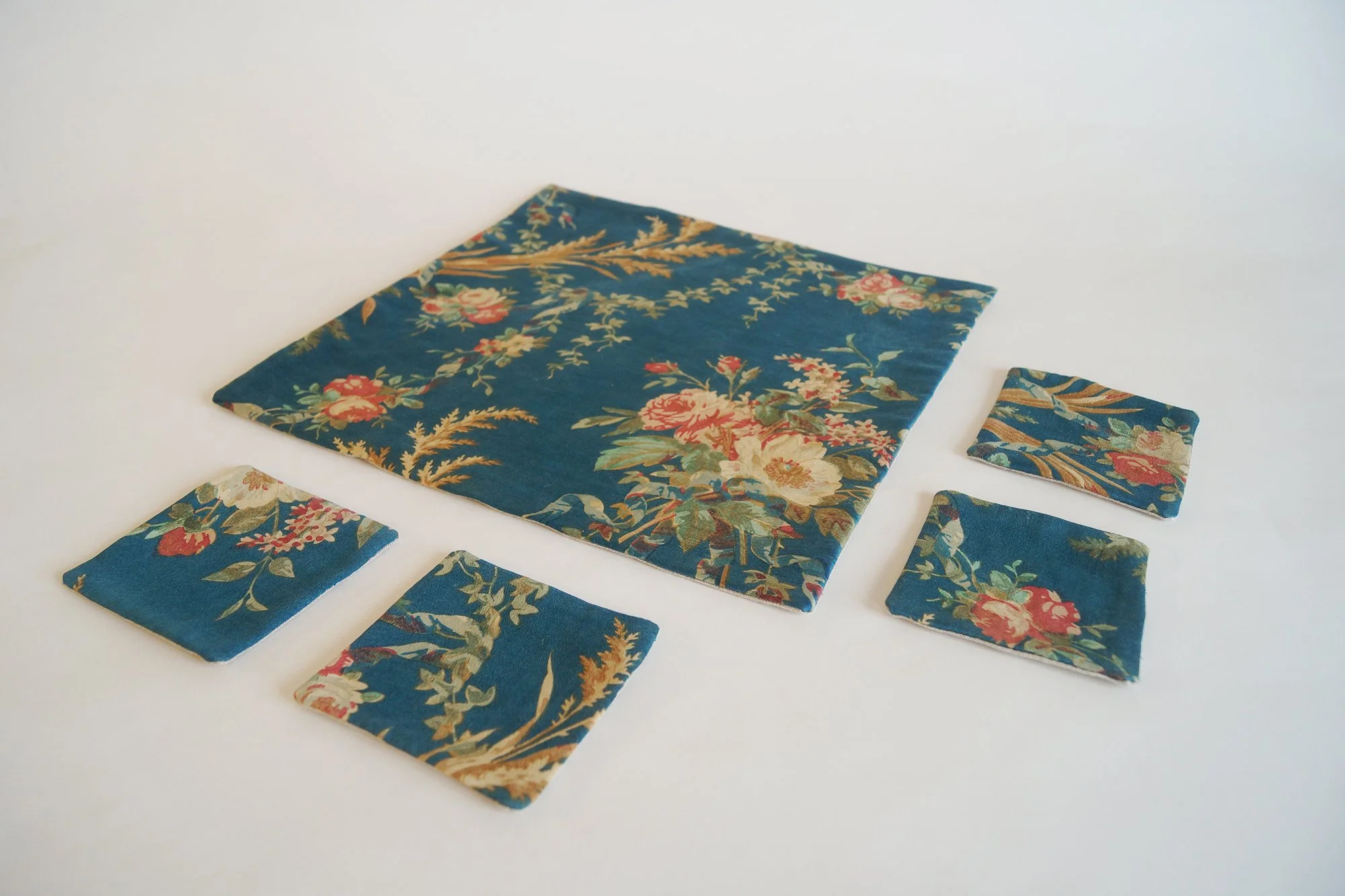 Table mat set 1_DSC01355-2000w_2000w copy.jpg