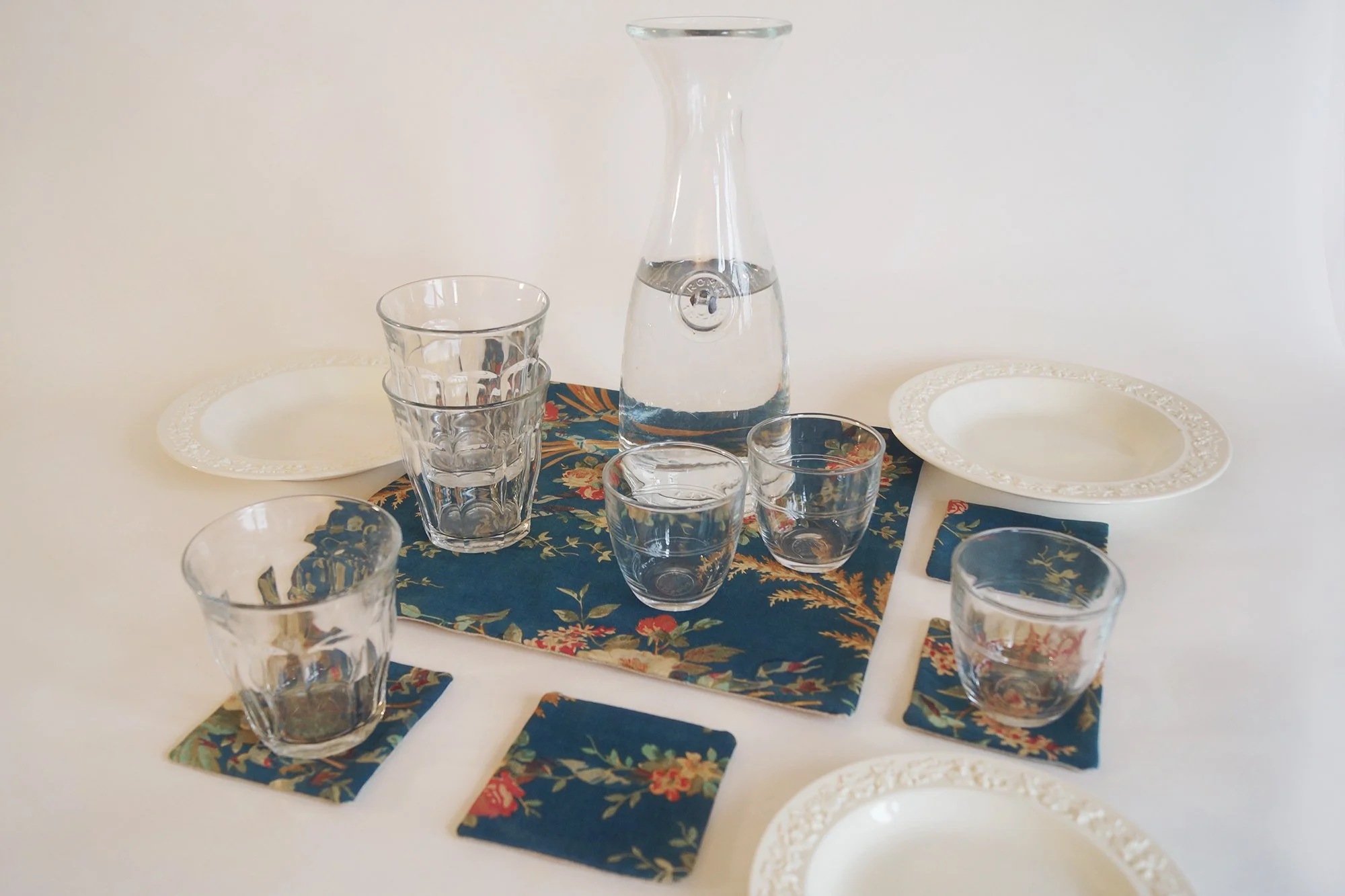 Table mat set 2_DSC01381-2000w_2000w copy.jpg