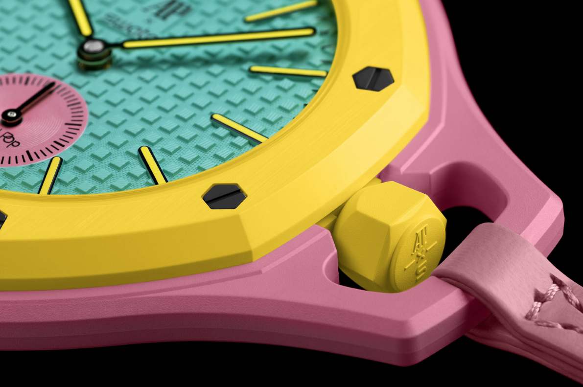 Royal Pop Bezel and Crown Close Up