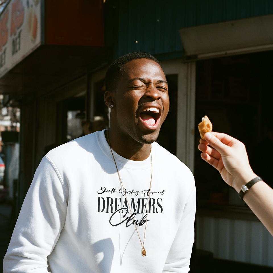 Sweater - Dreamers Club