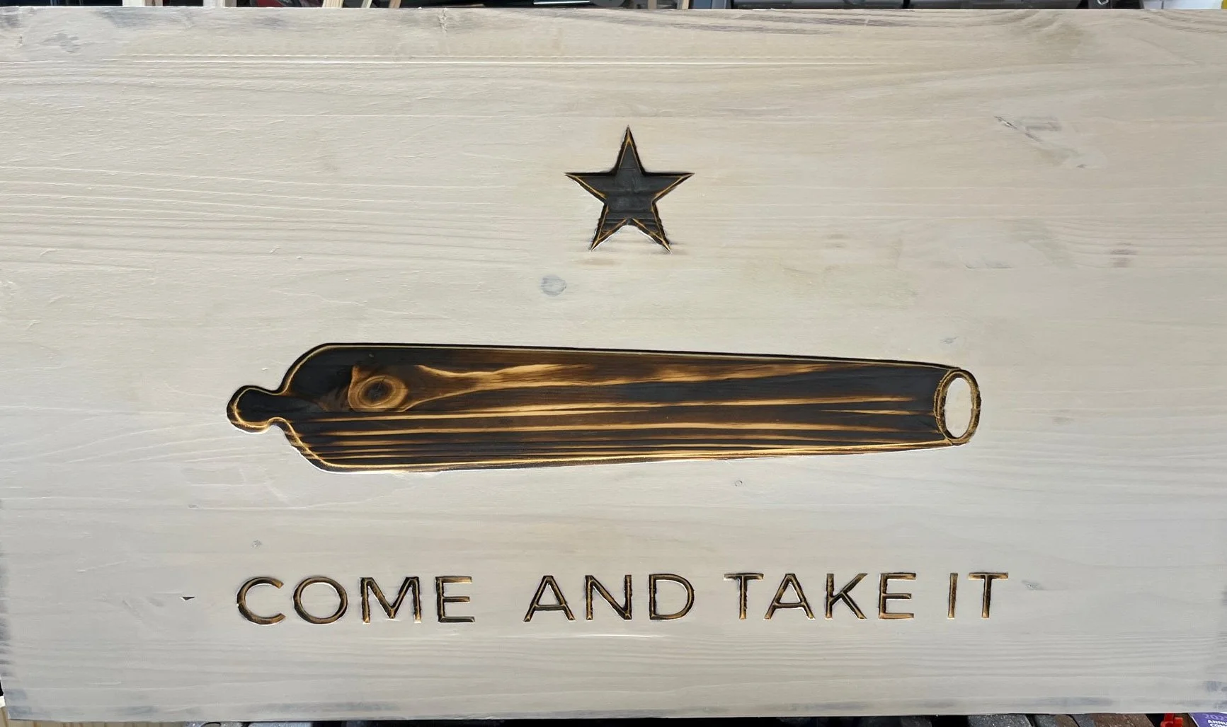 Texas Gonzalez "Come and Take it wooden flag.