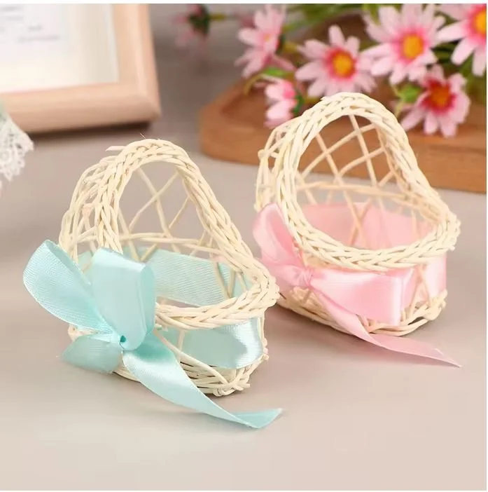 Dollhouse Miniature Wicker Baby Bassinet – 1:12 Scale Nursery Furniture – Pink or Blue Baby Bed Diorama