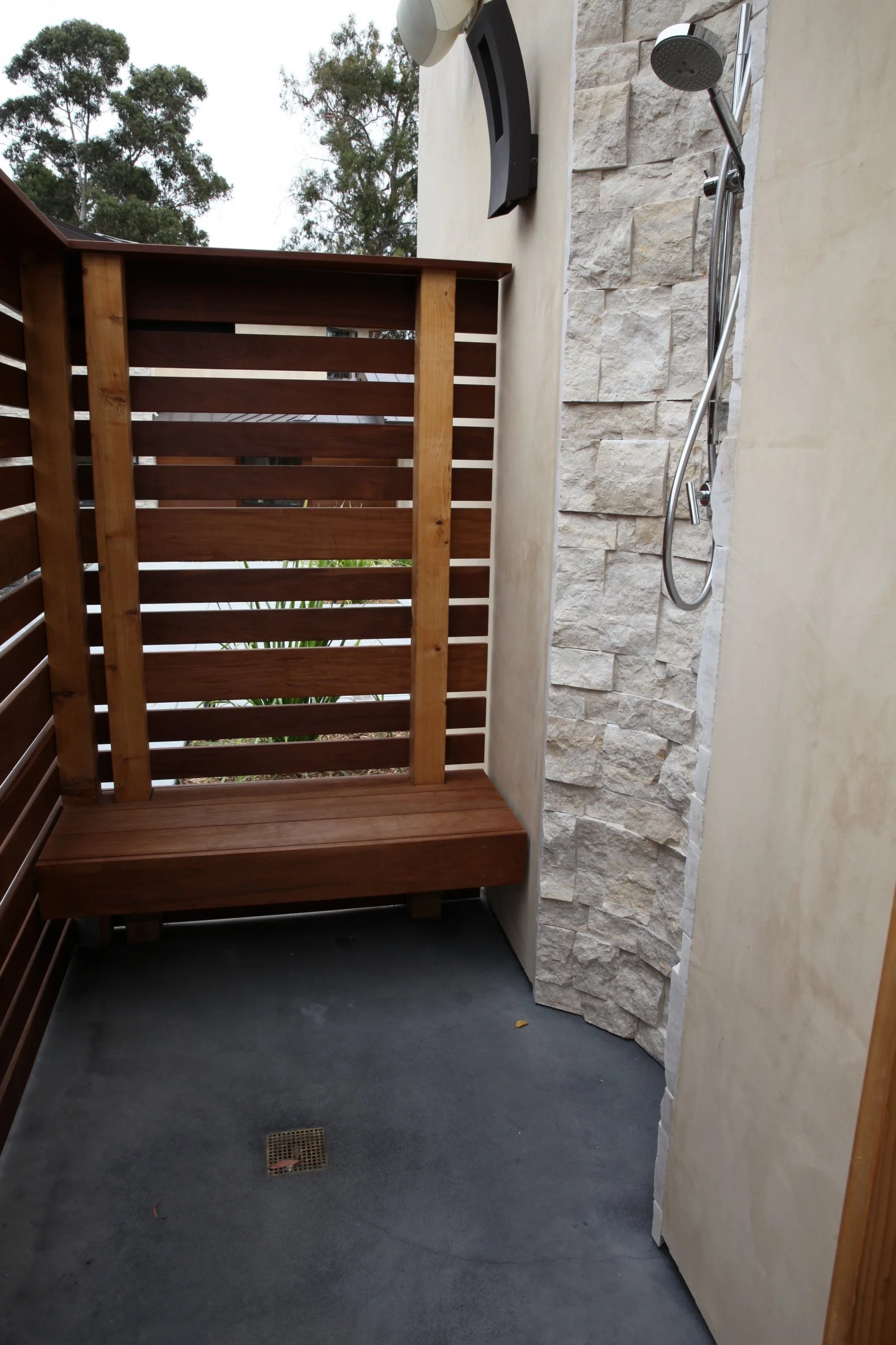 Palo Alto Contemporary Retreat