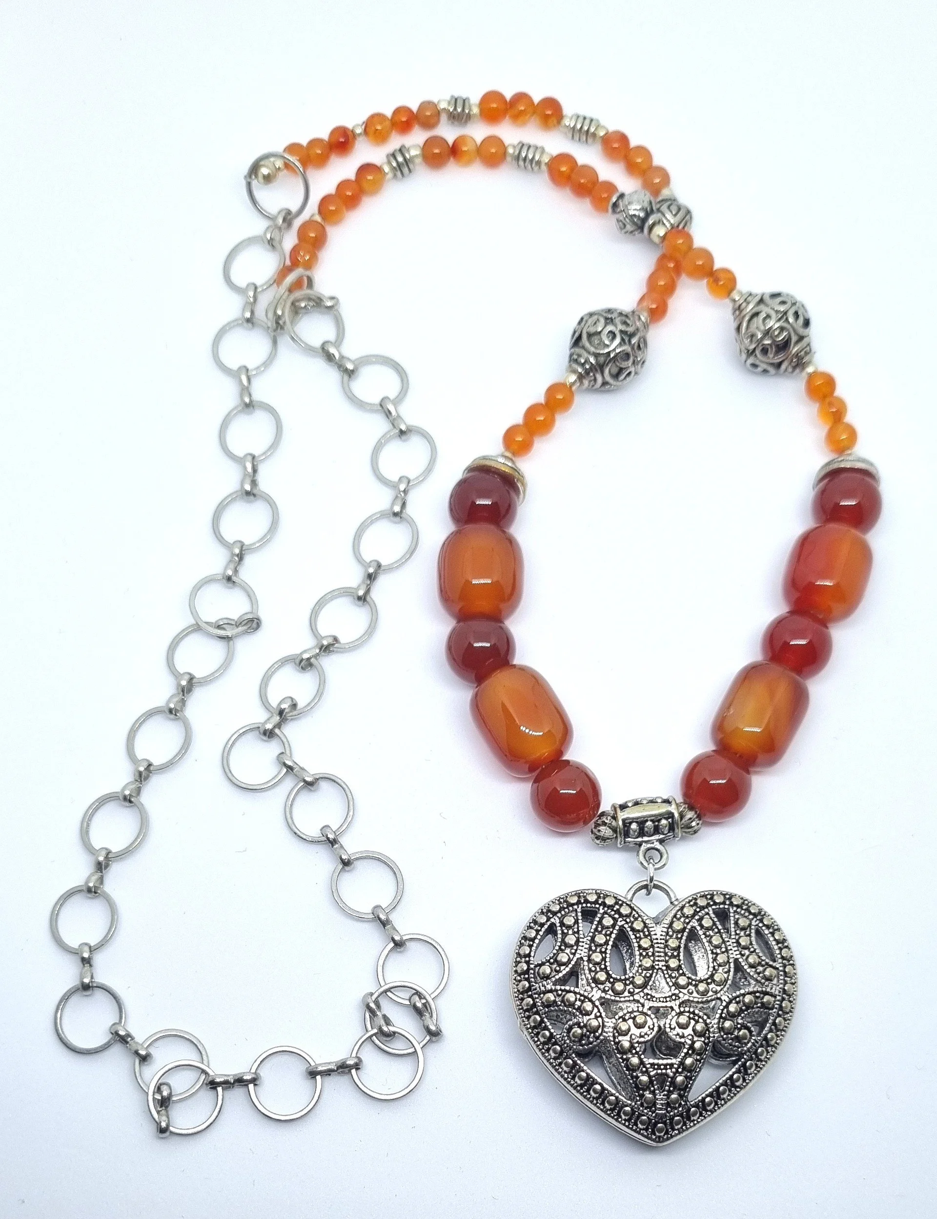 #JN09 - Amber Heart Elegance