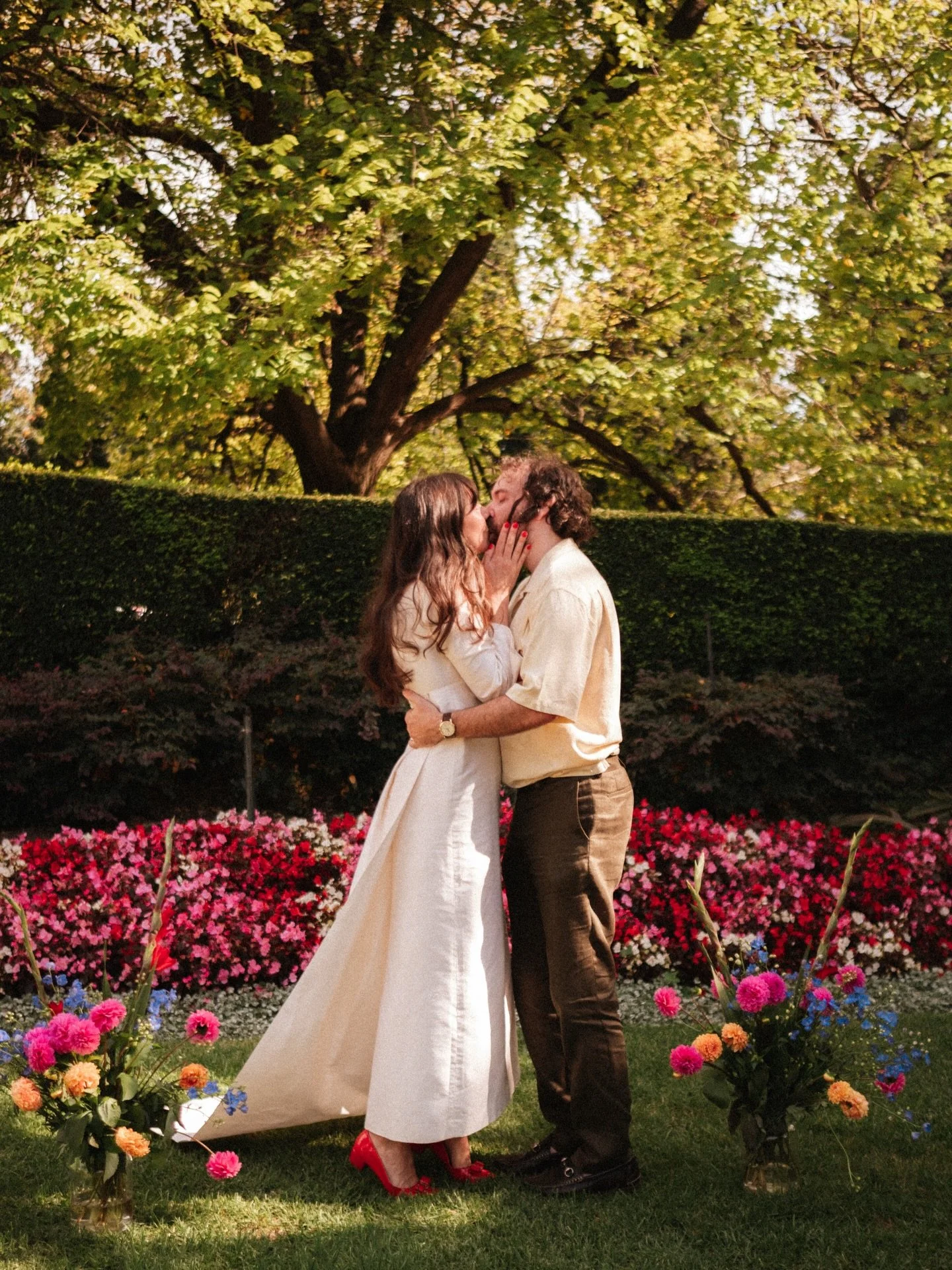 A little morning, I do for Marjorie and Barry before heading off to the pub to celebrate. What could be better! 

Picture chequered picnic rugs scattered among the Pioneer Women&rsquo;s Memorial Garden, pastries and champagne, and kiddies blowing bub