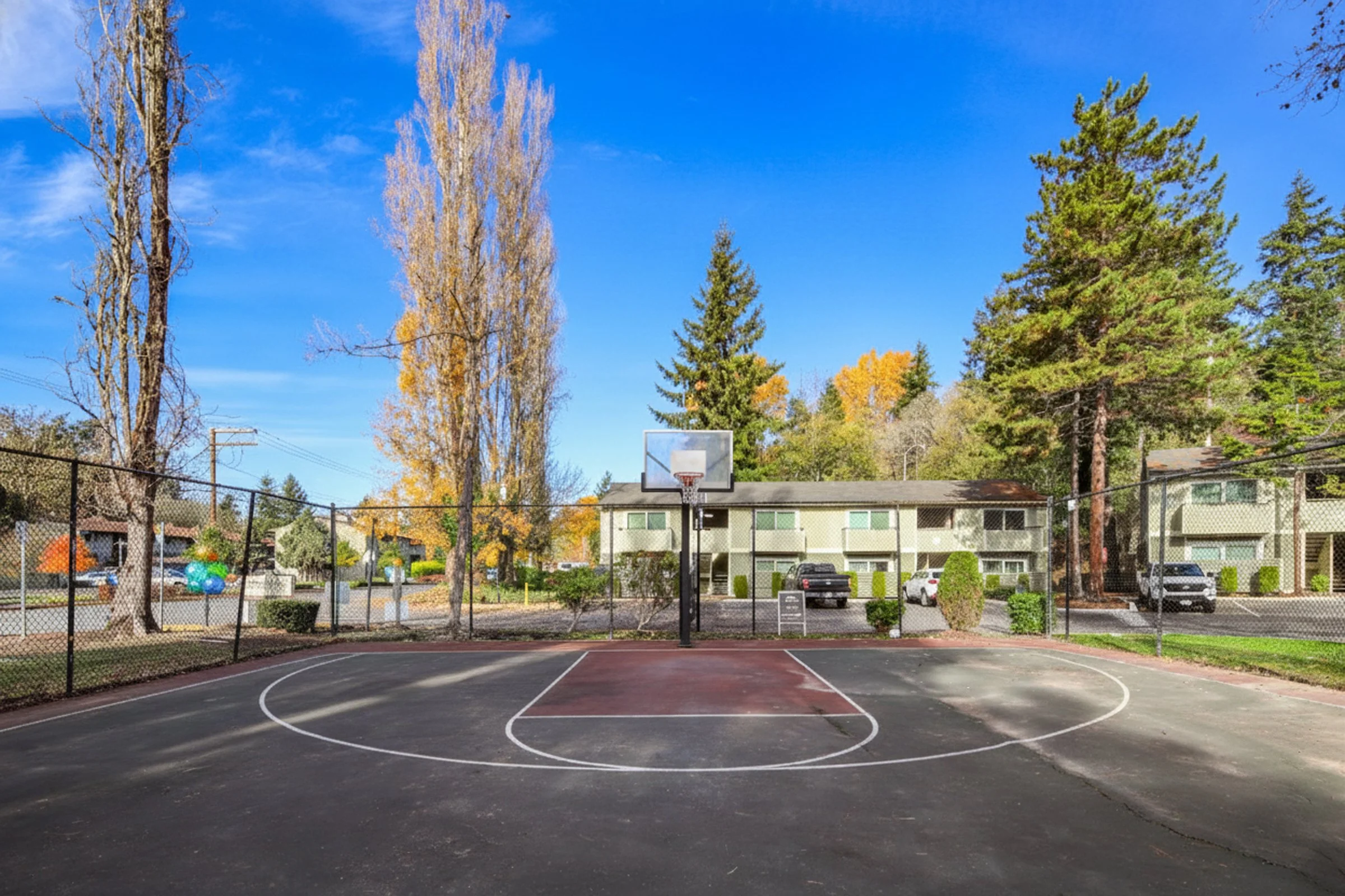 Crystal-Bay-BasketballCourt.jpg