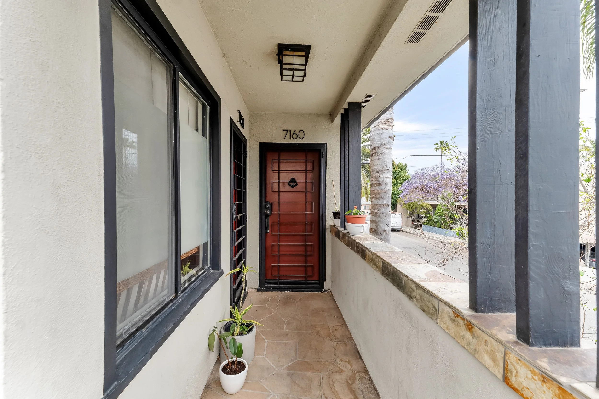7154 Lexington Ave  -  HsHProd-28-min.jpg