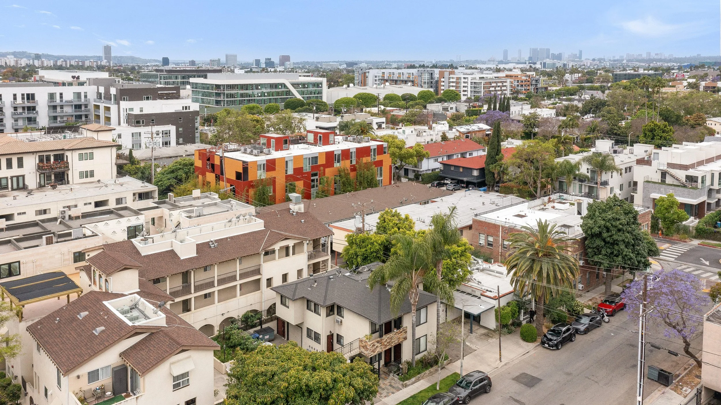 7154 Lexington Ave  -  HsHProd-14-min.jpg