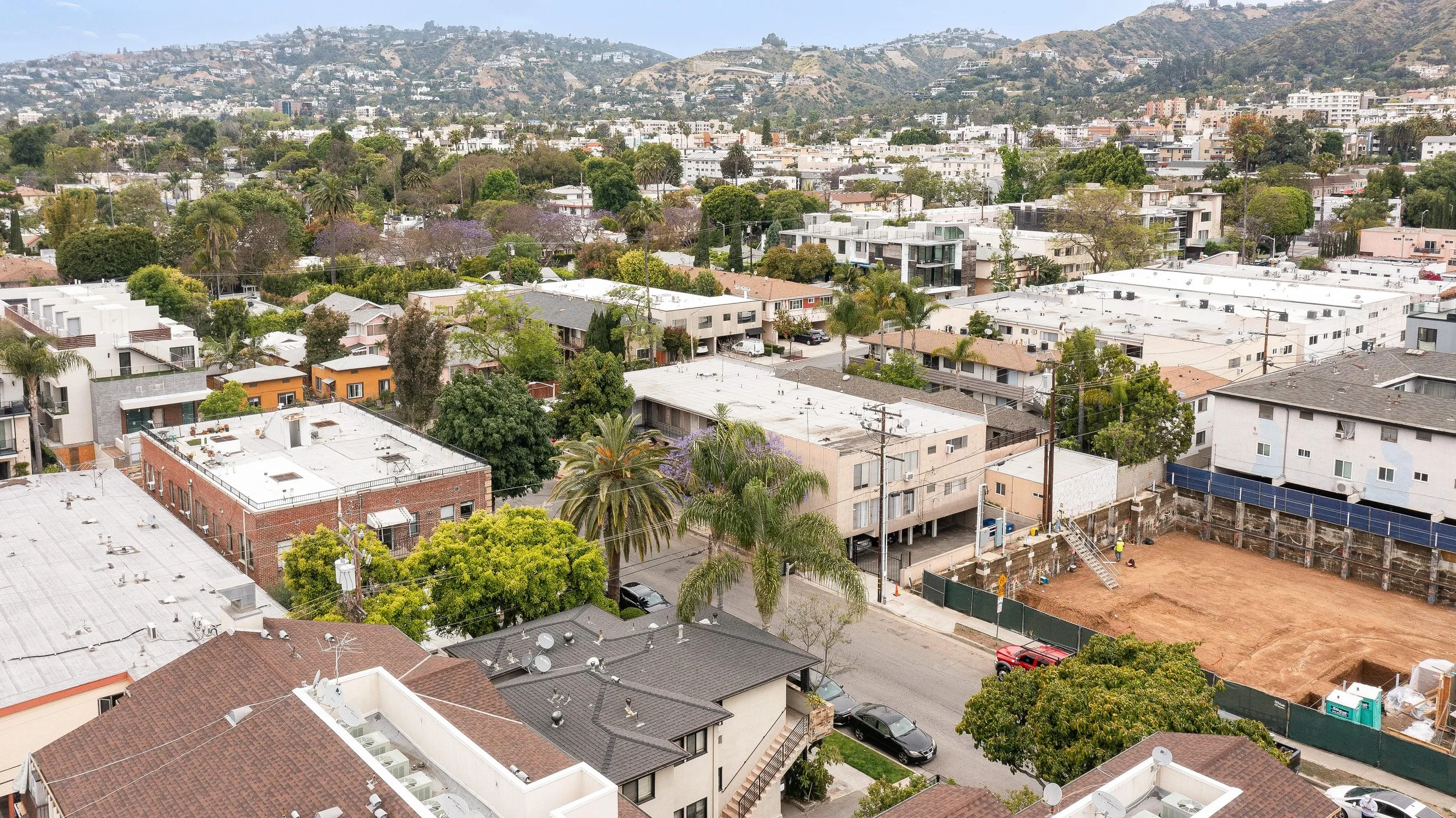 7154 Lexington Ave  -  HsHProd-15-min.jpg