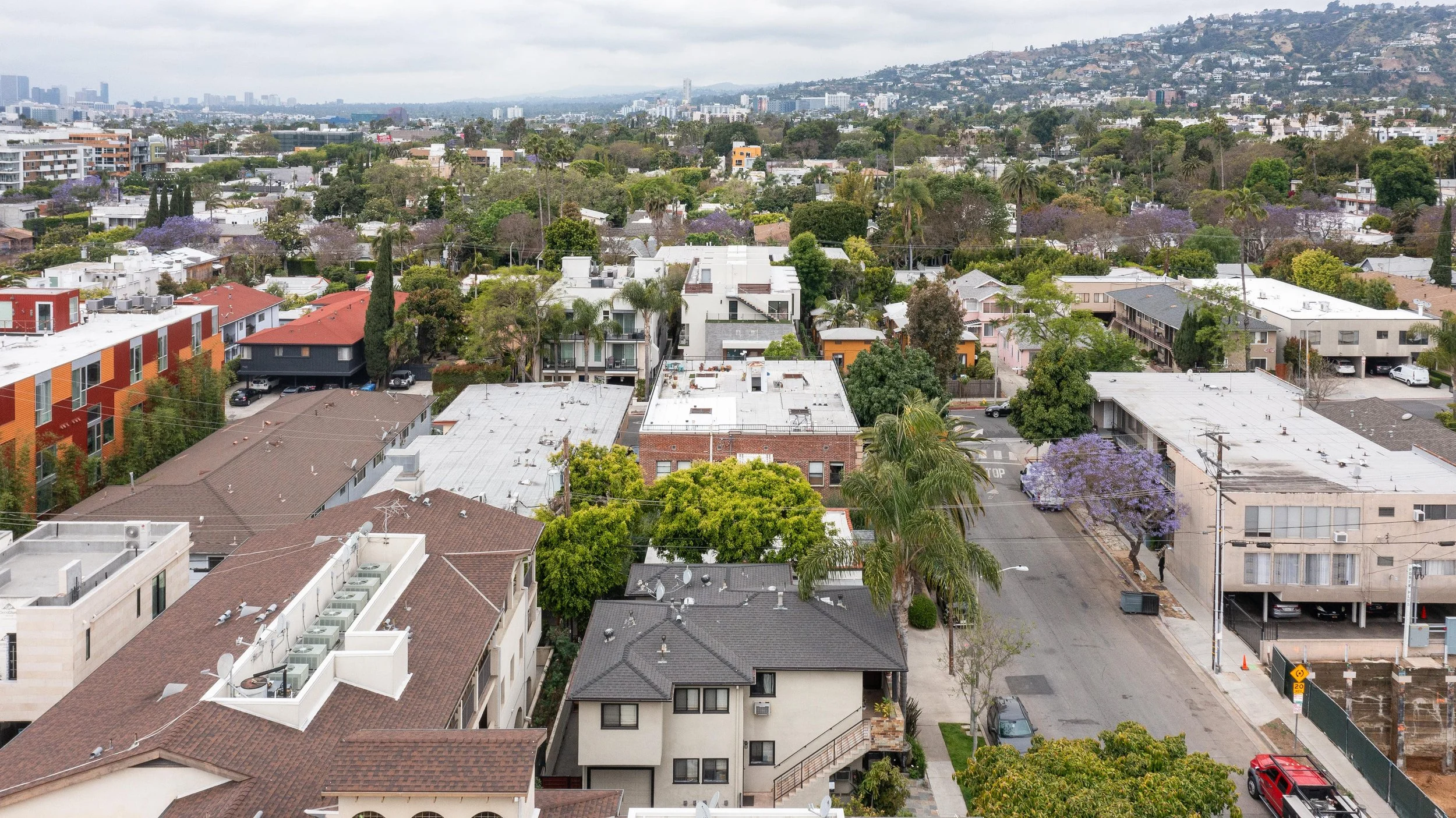 7154 Lexington Ave  -  HsHProd-8-min.jpg