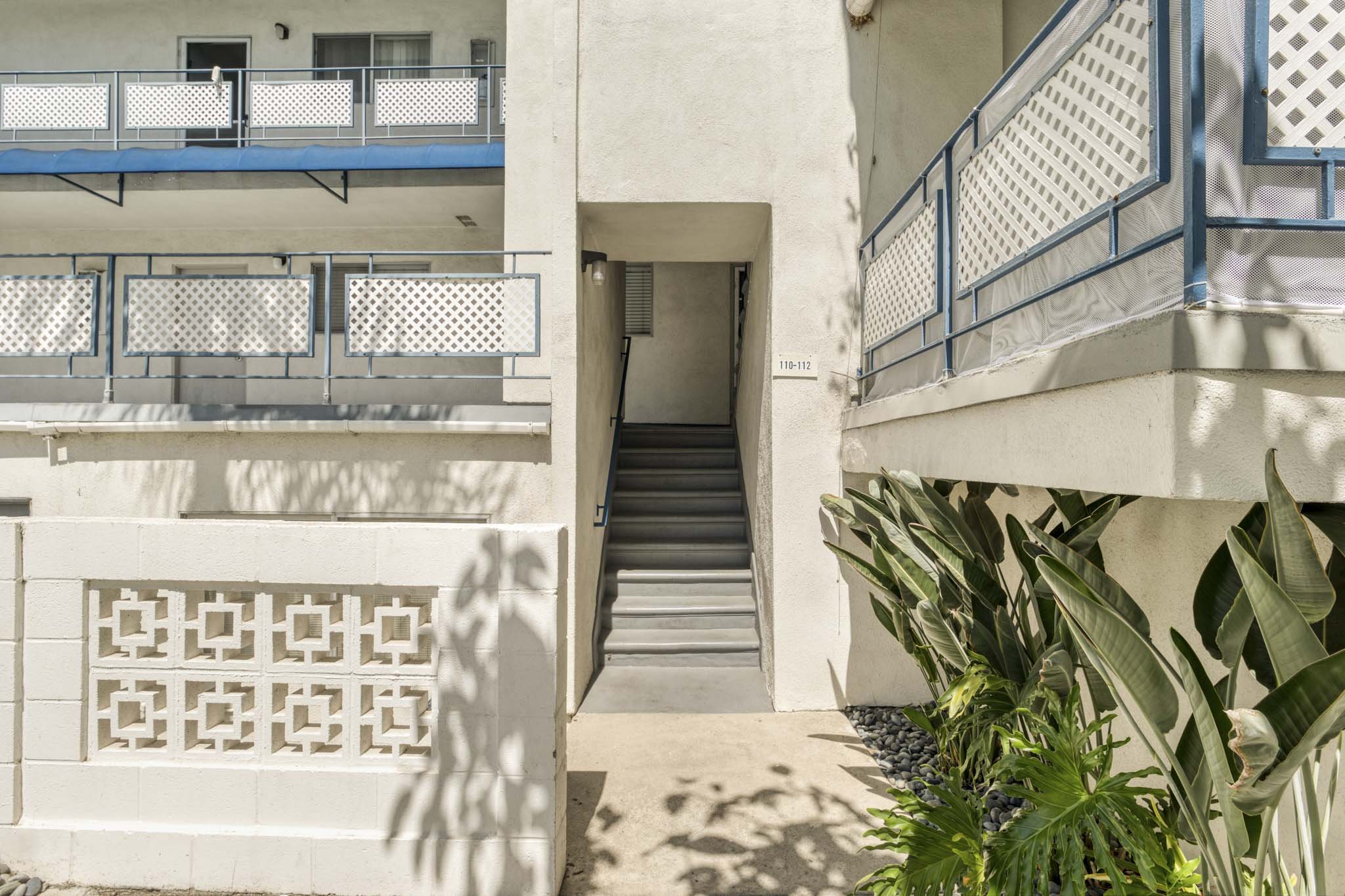 12015 Kling St, Valley Village  -  HsHProd-28.JPG