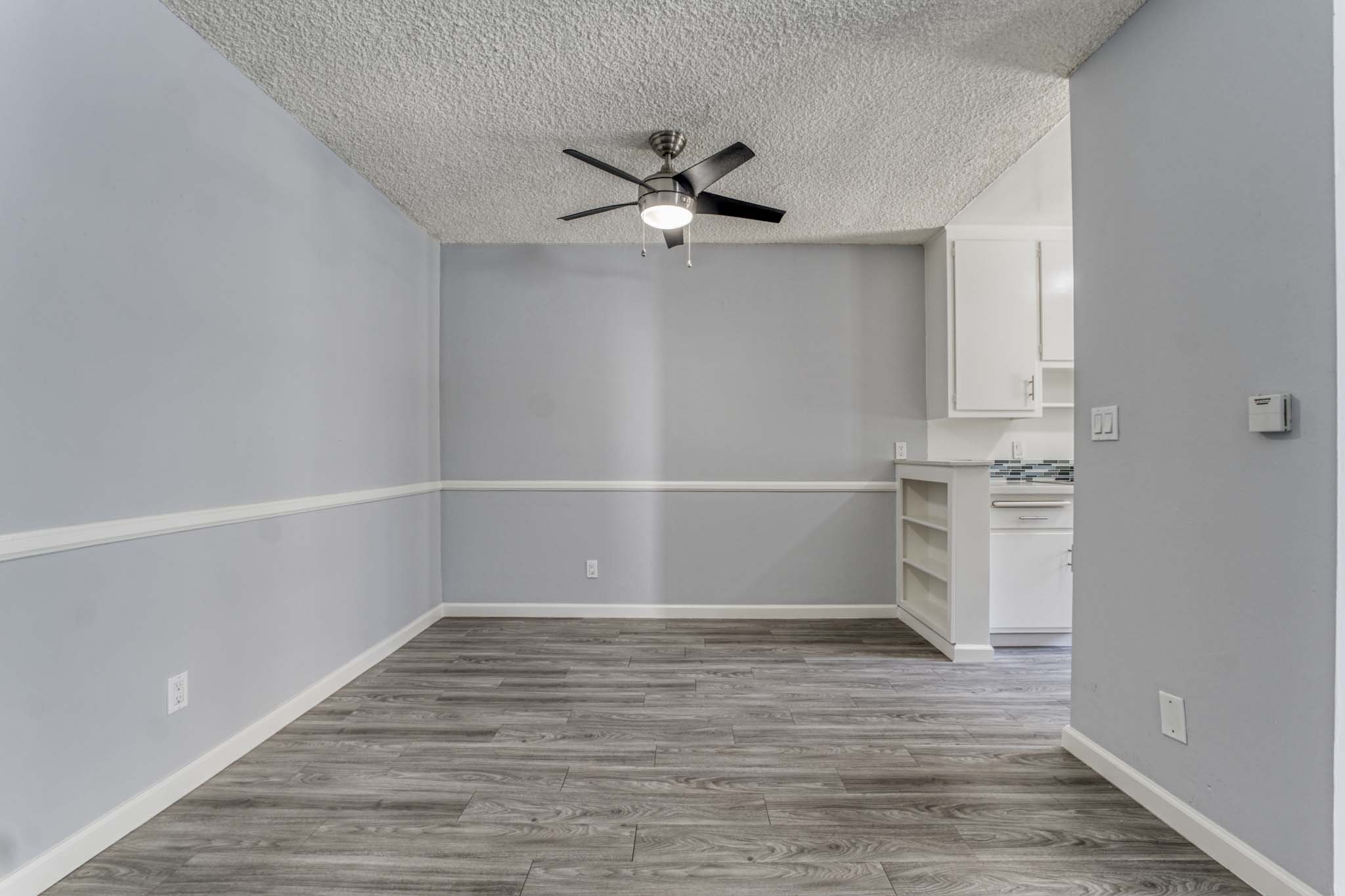 12015 Kling St, Valley Village  -  HsHProd-46.JPG