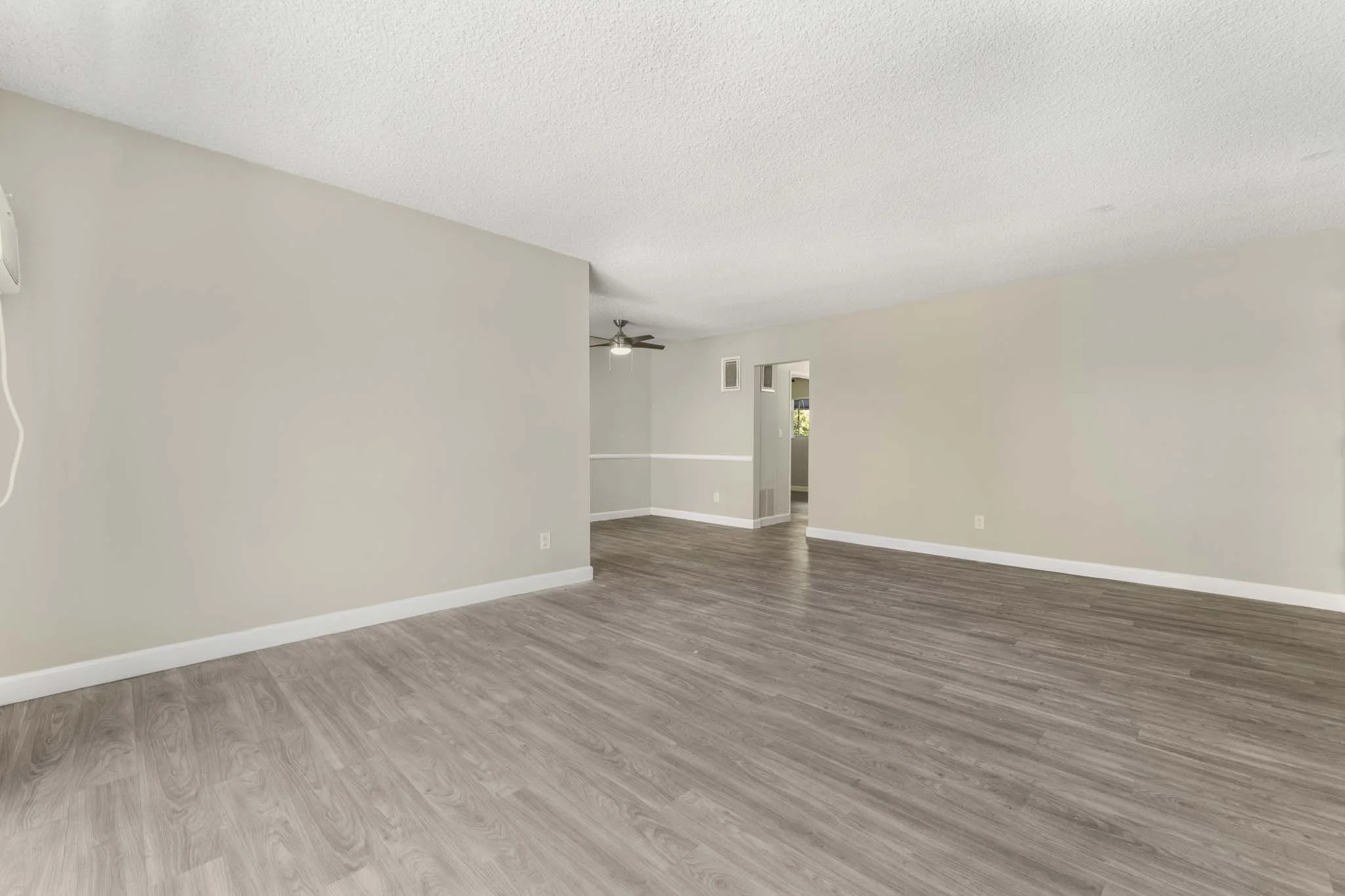 12015 Kling St, Valley Village  -  HsHProd-67.JPG