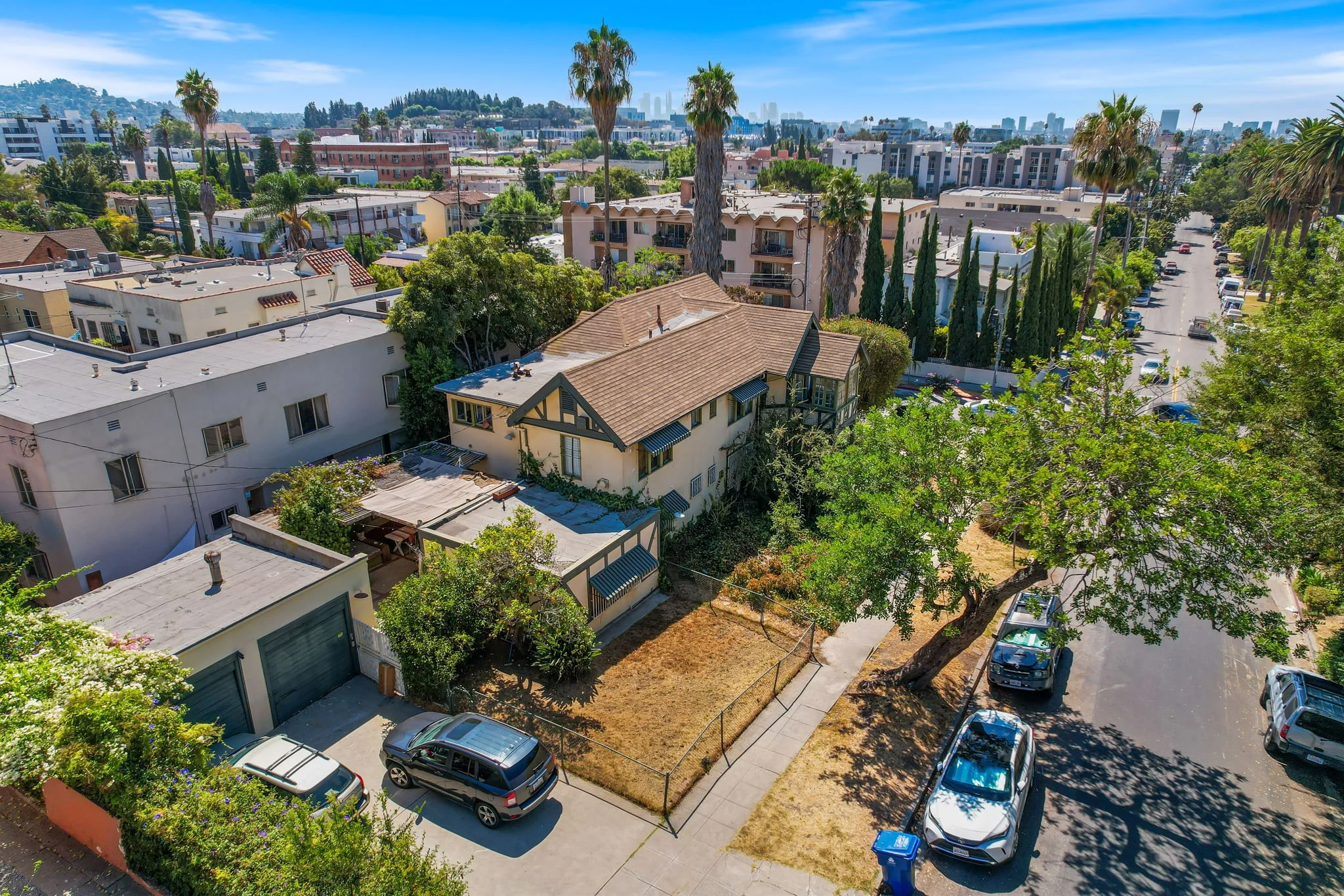 11-web-or-mls-1900 Normandie-011.jpg