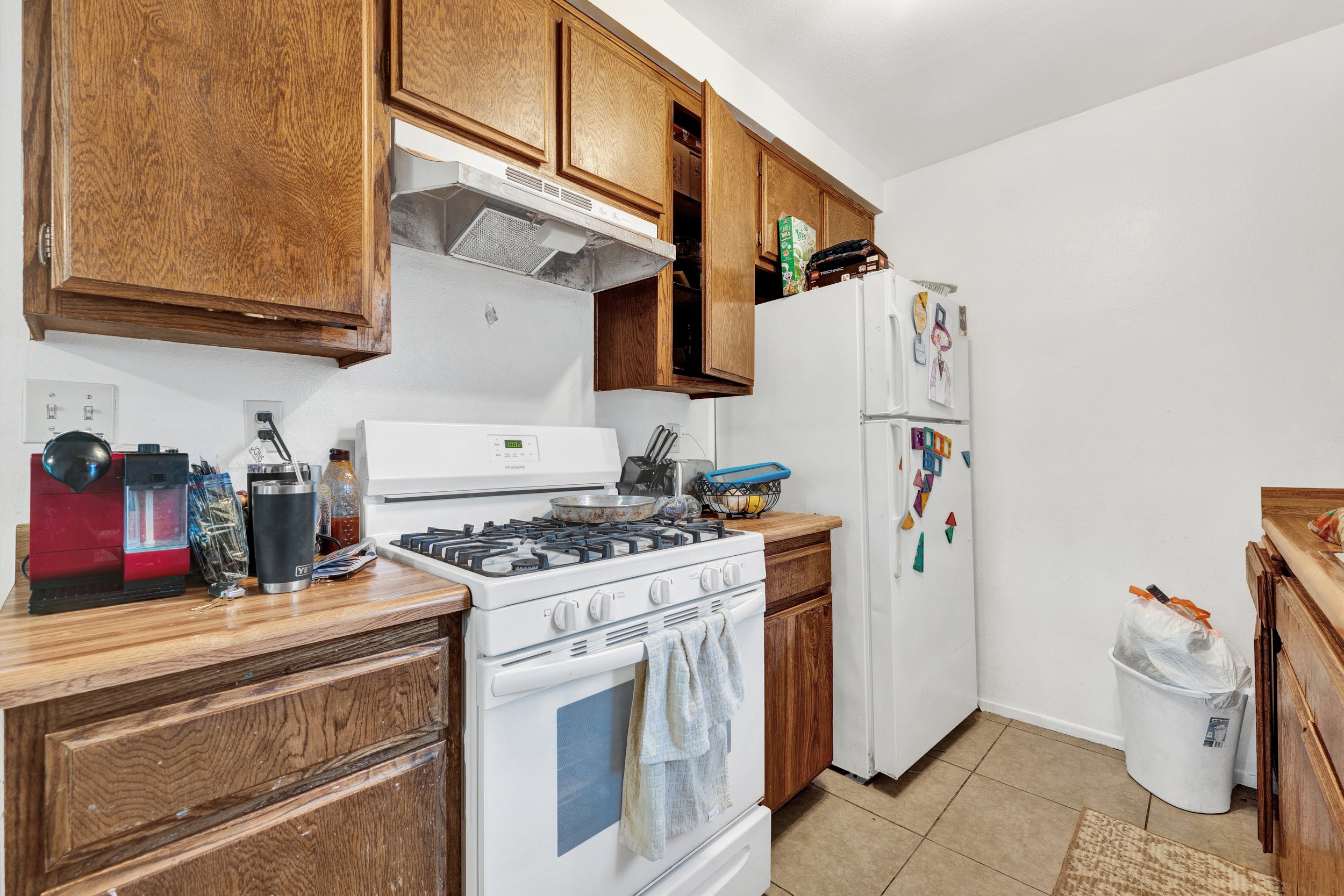 4727 Kester Ave, Sherman Oaks - HsHProd - 30.jpg