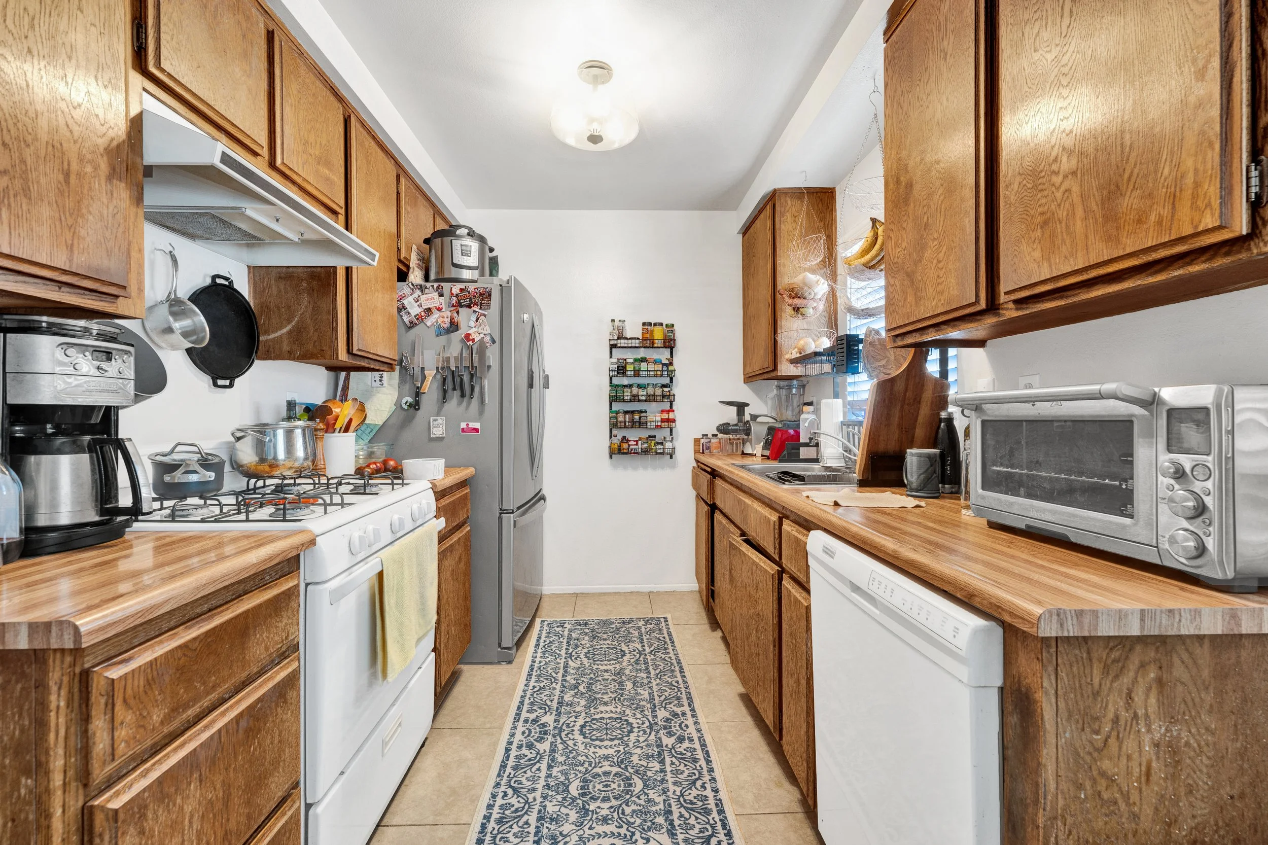 4727 Kester Ave, Sherman Oaks - HsHProd - 21.jpg