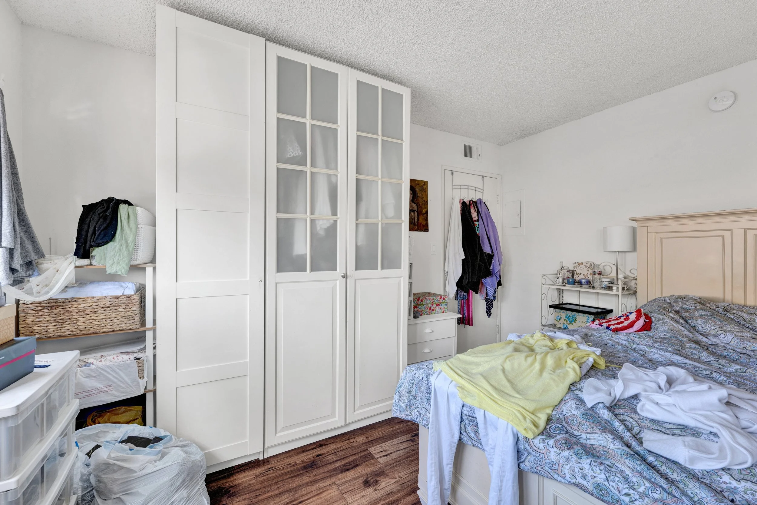 4727 Kester Ave, Sherman Oaks - HsHProd - 15.jpg