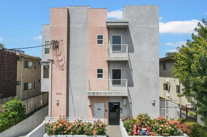 4737 Kester Ave Los Angeles, CA 91403