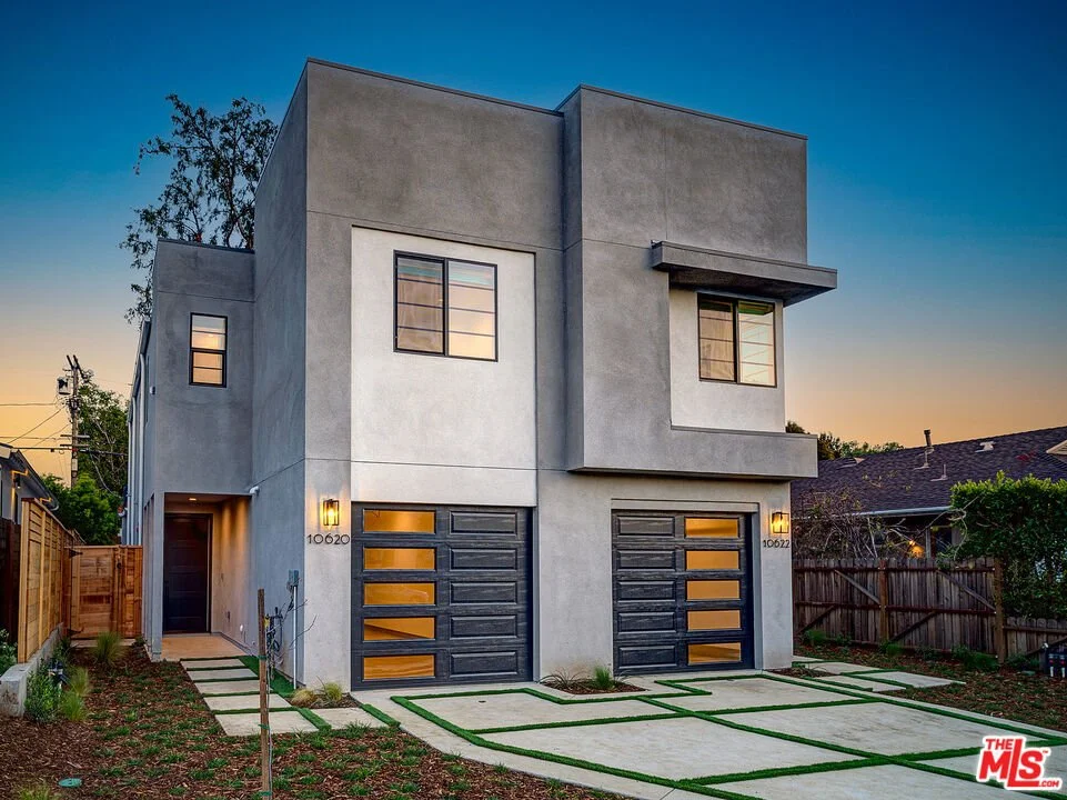 10622 Ayres Ave, Rancho Park: 2-unit apartment building
