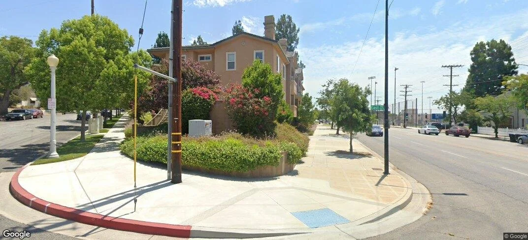 1101 East Ave, Burbank: apartment building