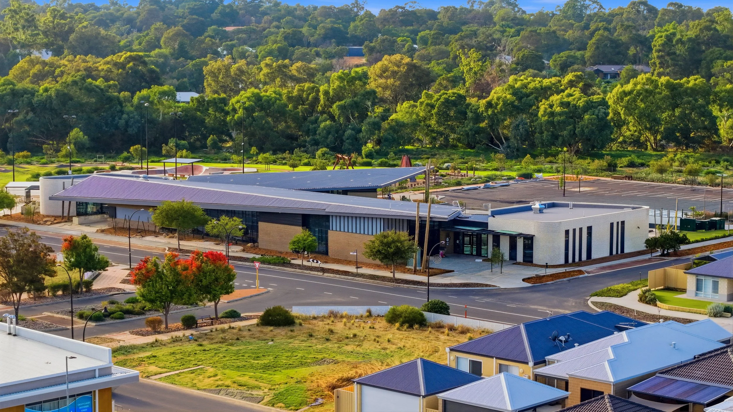 12-Banksia-Boulevard-Dalyellup-02.jpg
