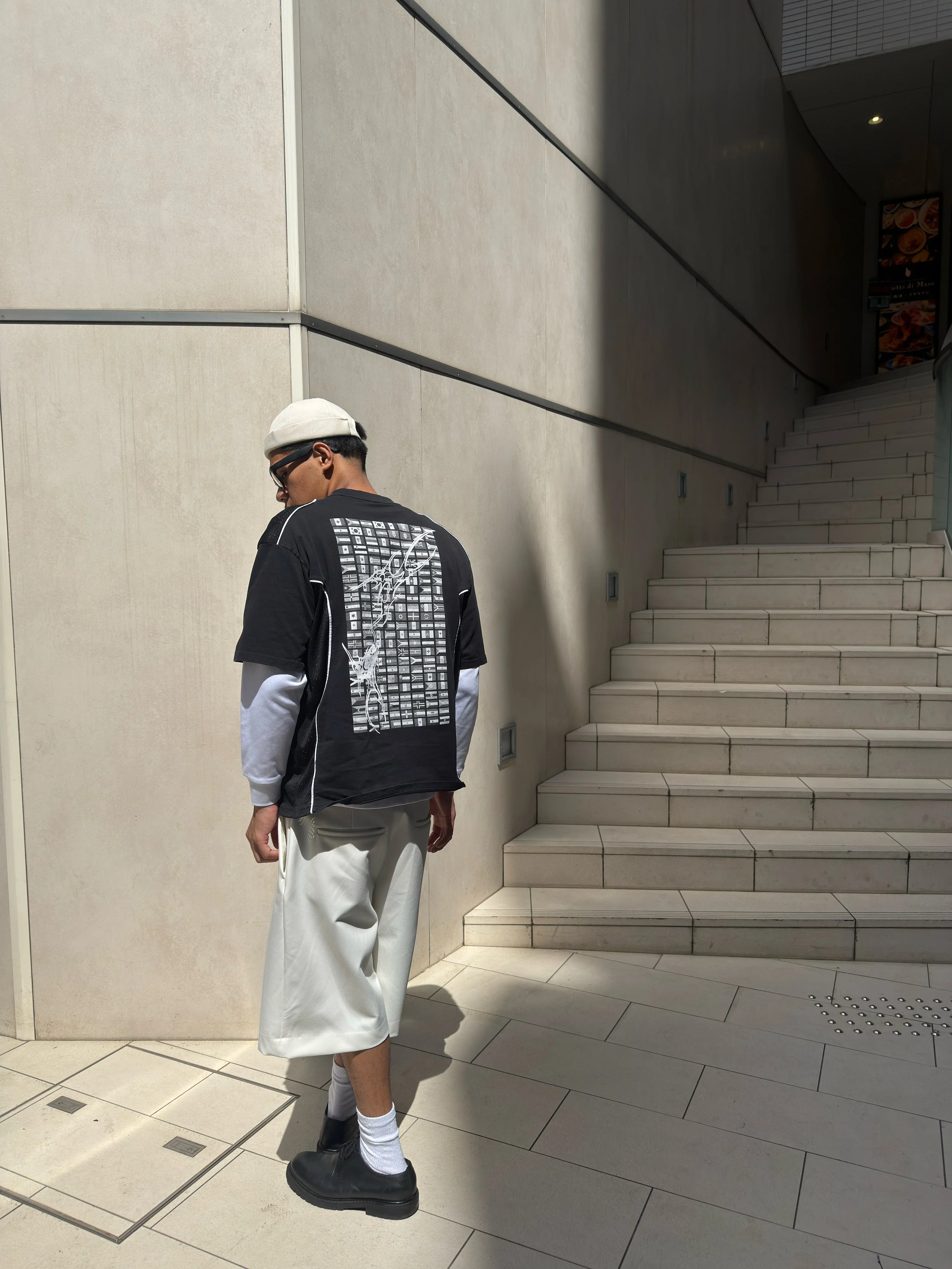 * STATIC * Contrast Piped Panel T-Shirt
