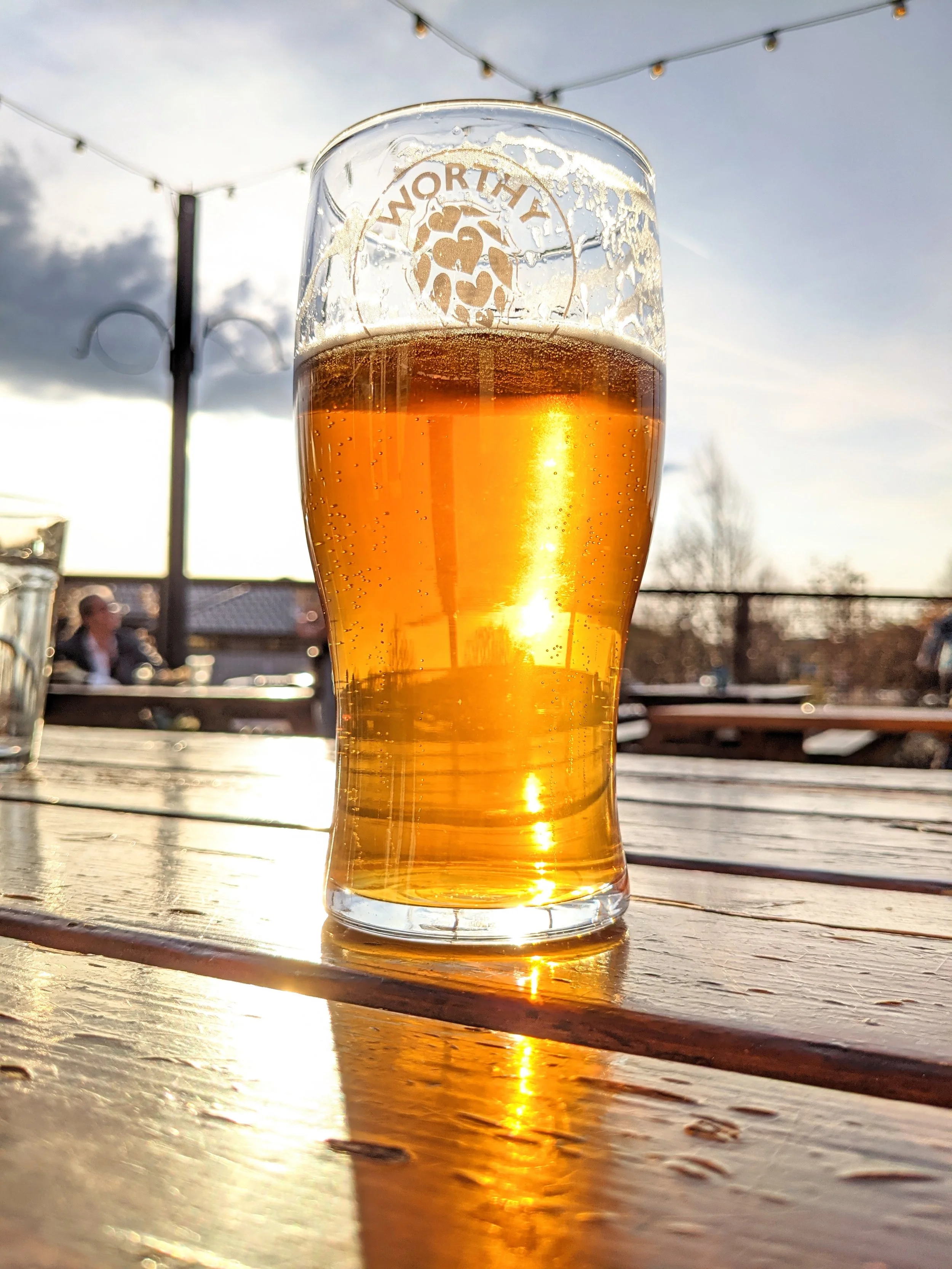 Bottoms Up - Geoff Rhodes (17).jpg