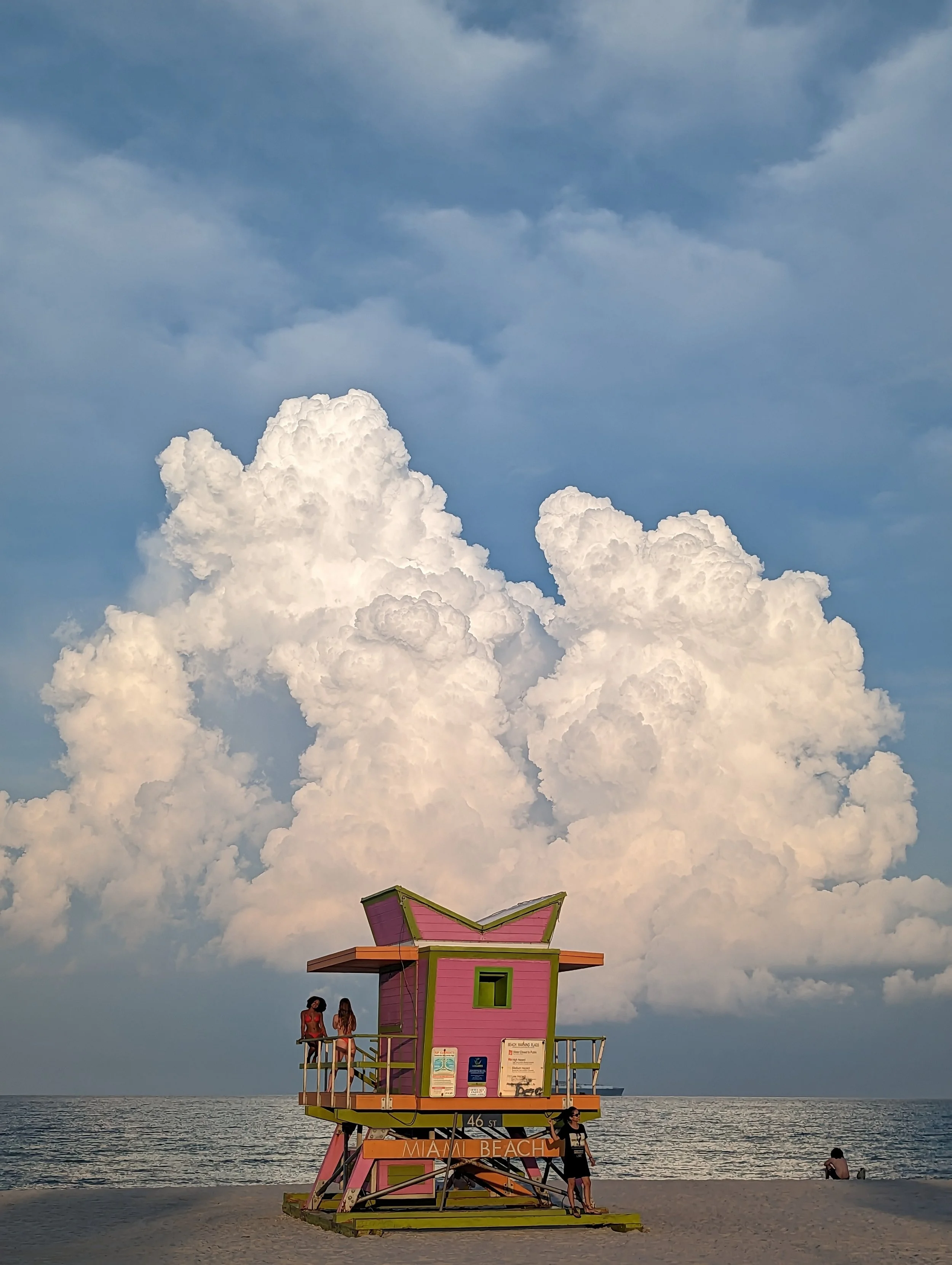 The World Around Me - Geoff Rhodes  (44).jpg